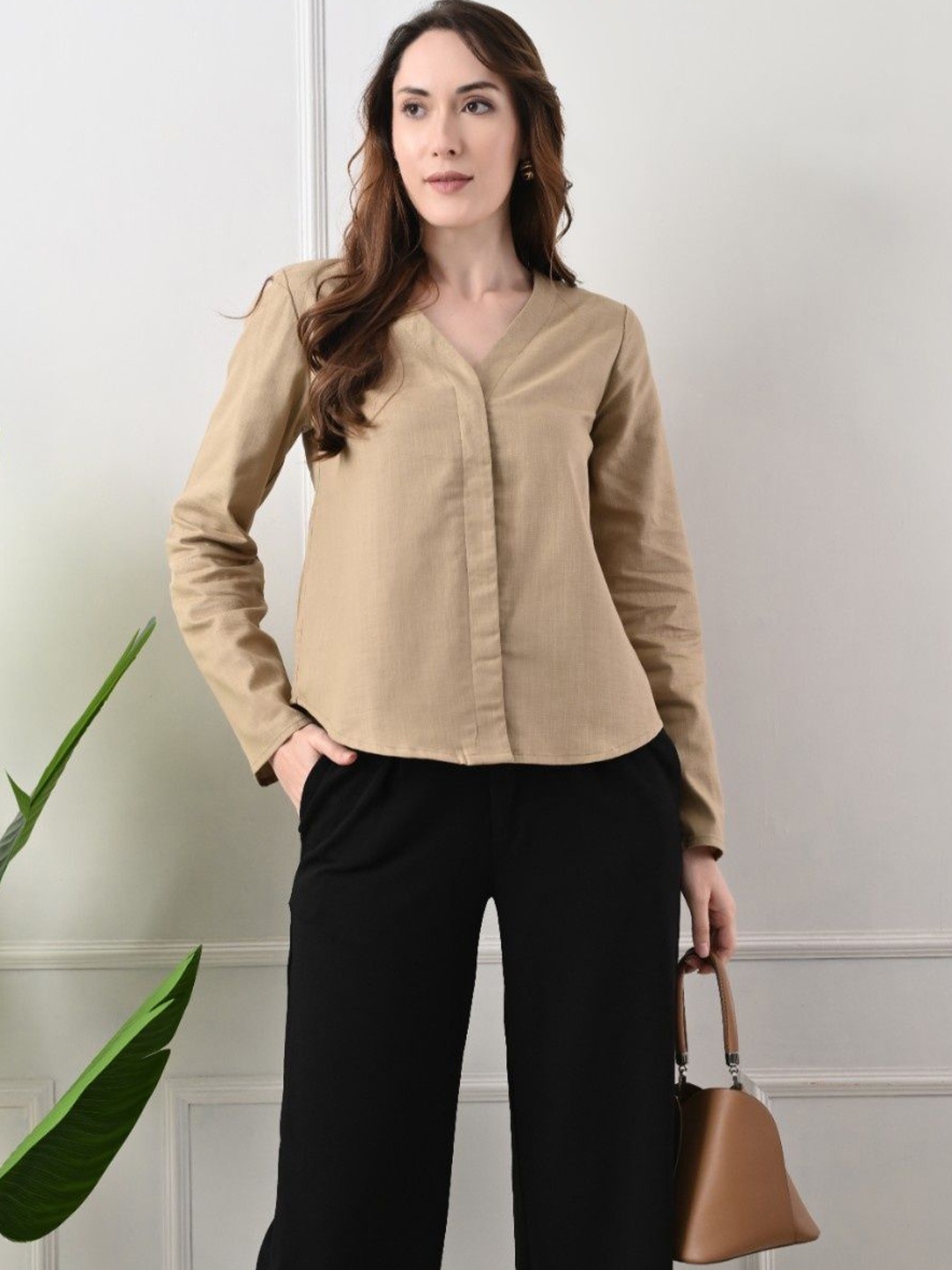 

LABEL REGALIA Cotton V-Neck Long Sleeves Shirt Style Top, Brown