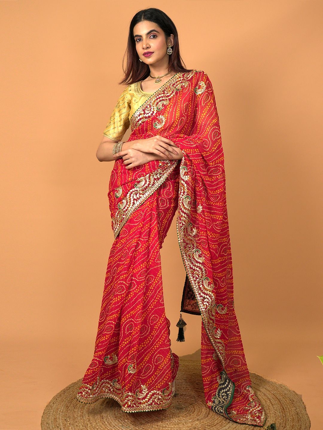 

HELLA FASHIONS Bandhani Zari Poly Georgette Saree, Red