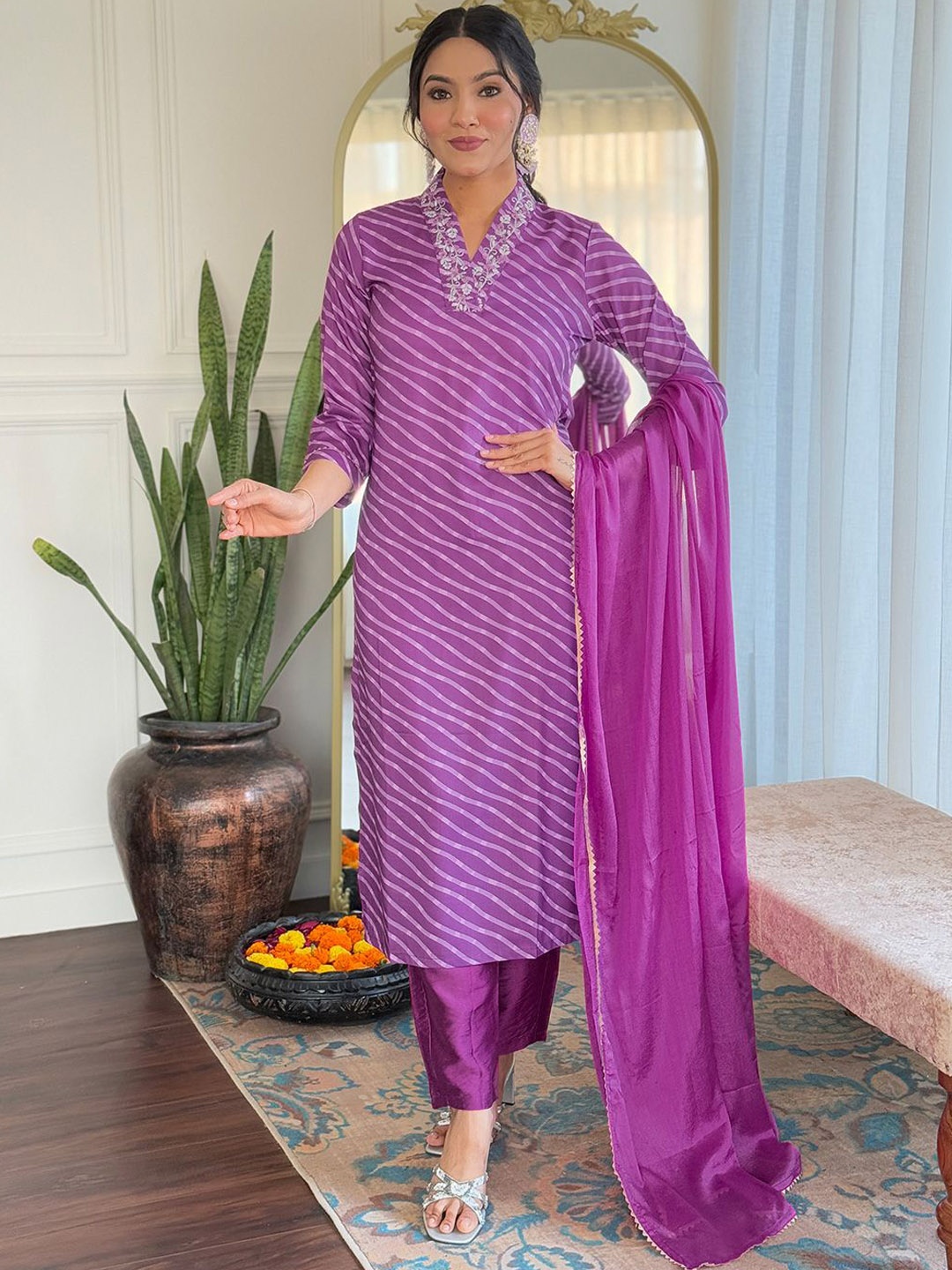 

Lilots Leheriya Printed Pure Silk Straight Kurta with Trousers & Dupatta, Pink