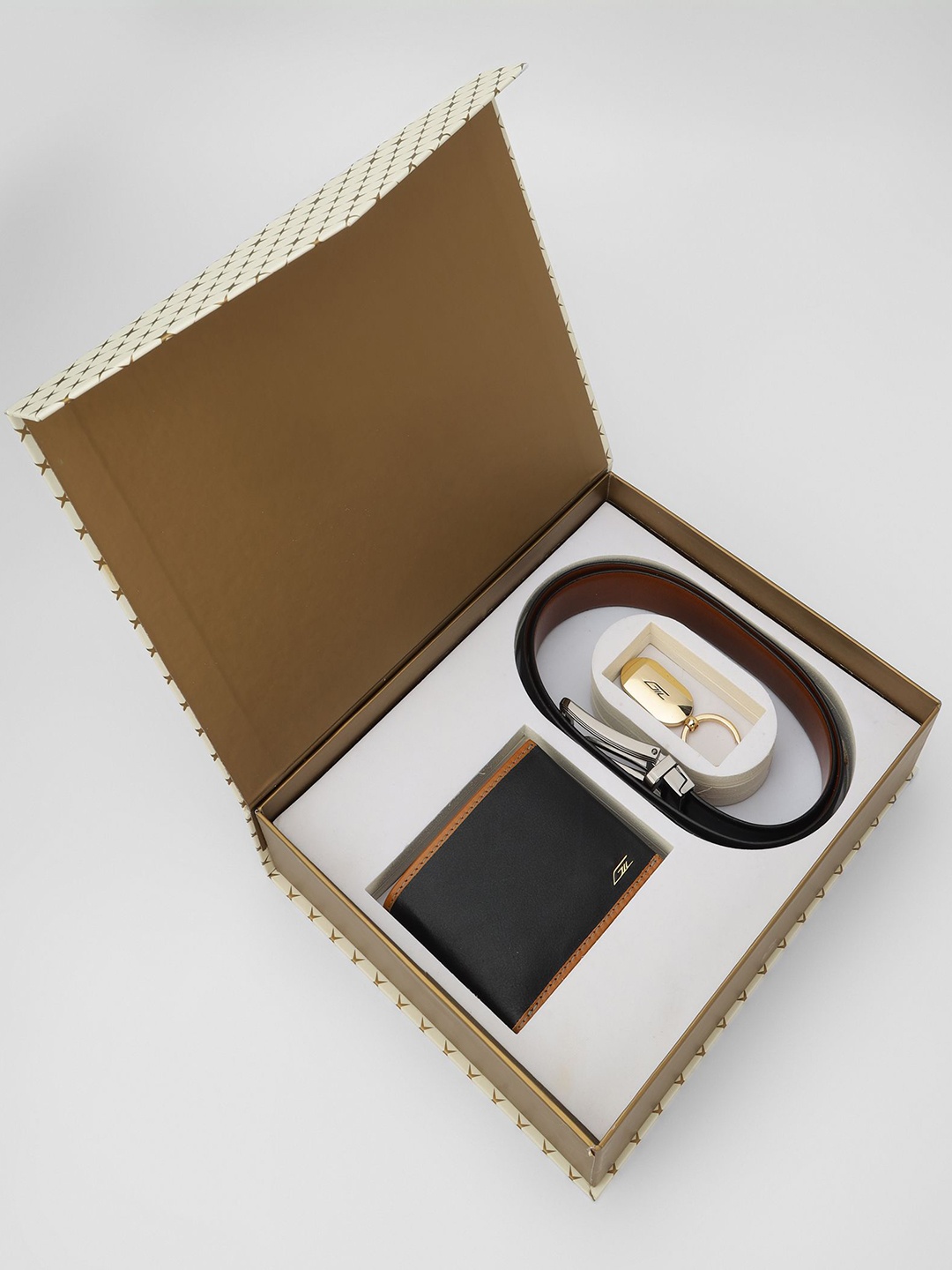 

GIL Men Accessory Gift Set of Wallet & Belt, Black