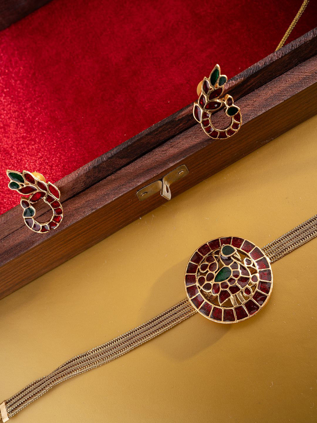 

PANASH Gold-Plated Artificial Stones-Studded Jewellery Set