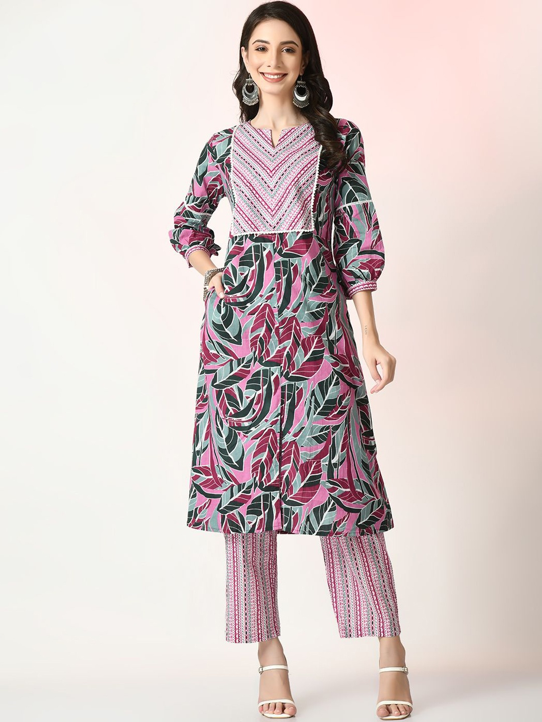 

KALINI Floral Printed Pure Cotton Straight Kurta With Trousers, Green