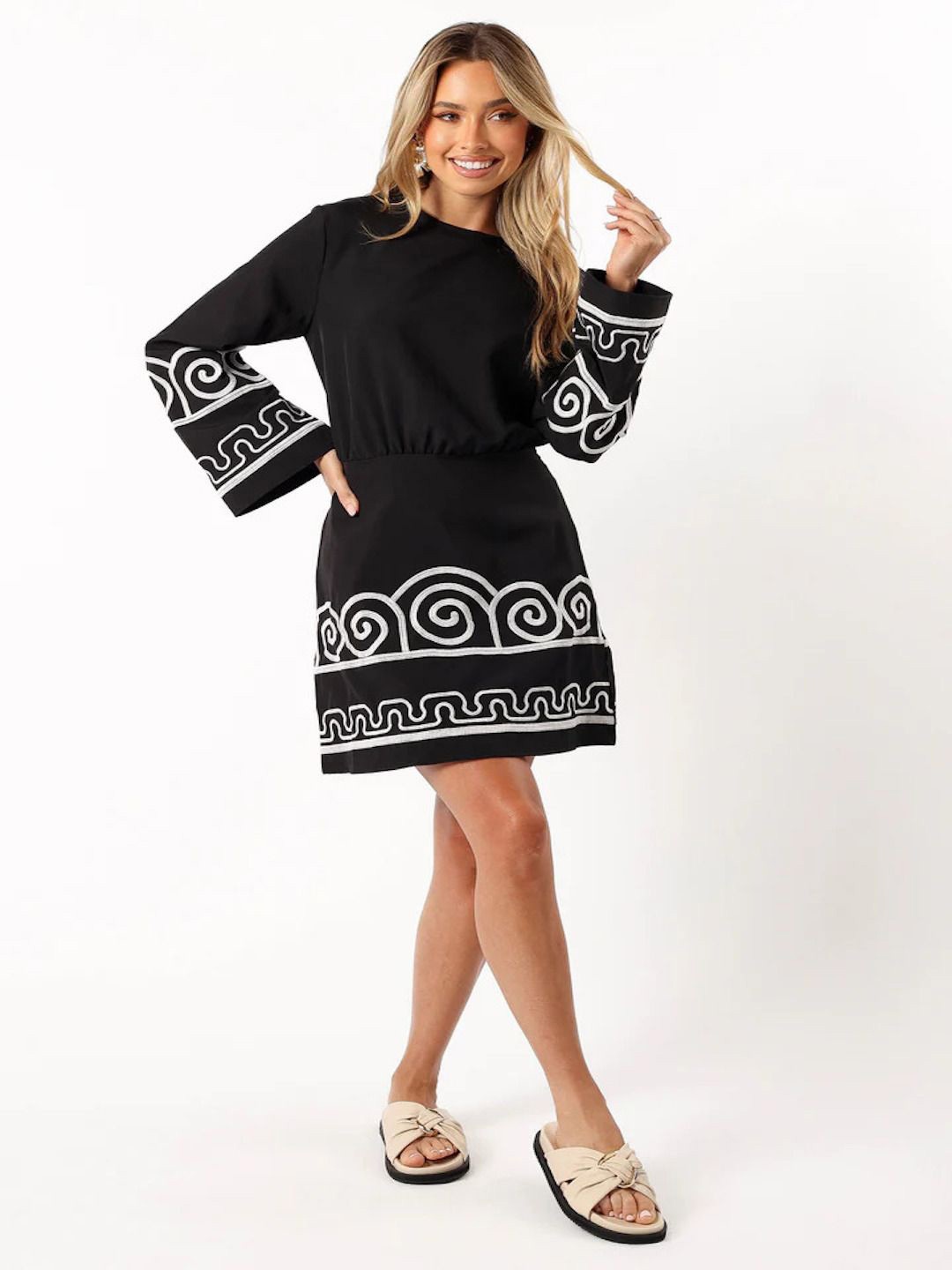 

ANNY Women Embroidered Bell Sleeve Sheath Dress, Black