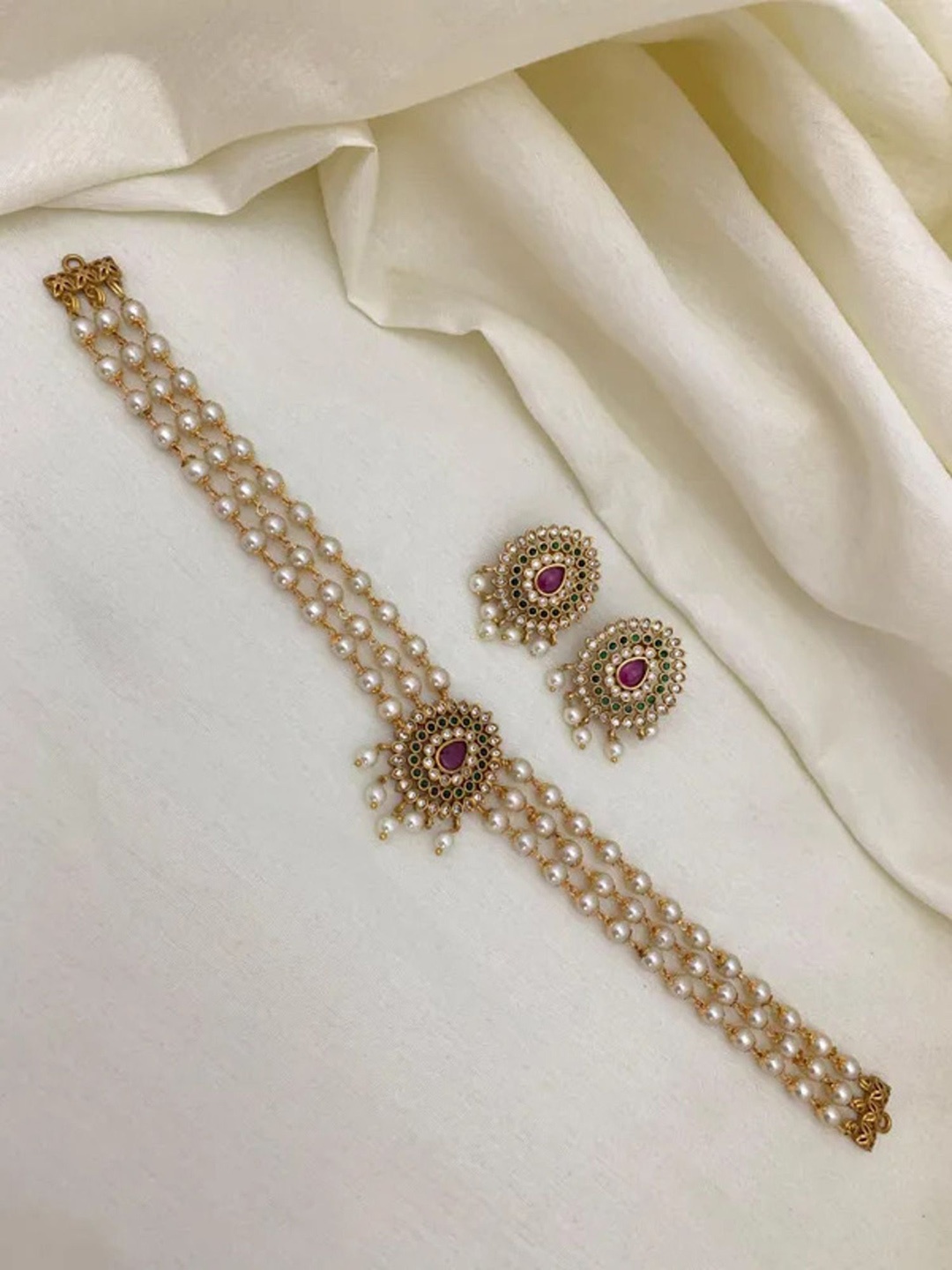

ROFARWORD Gold-Plated Cubic Zirconia Studded & Beaded Jewellery Set