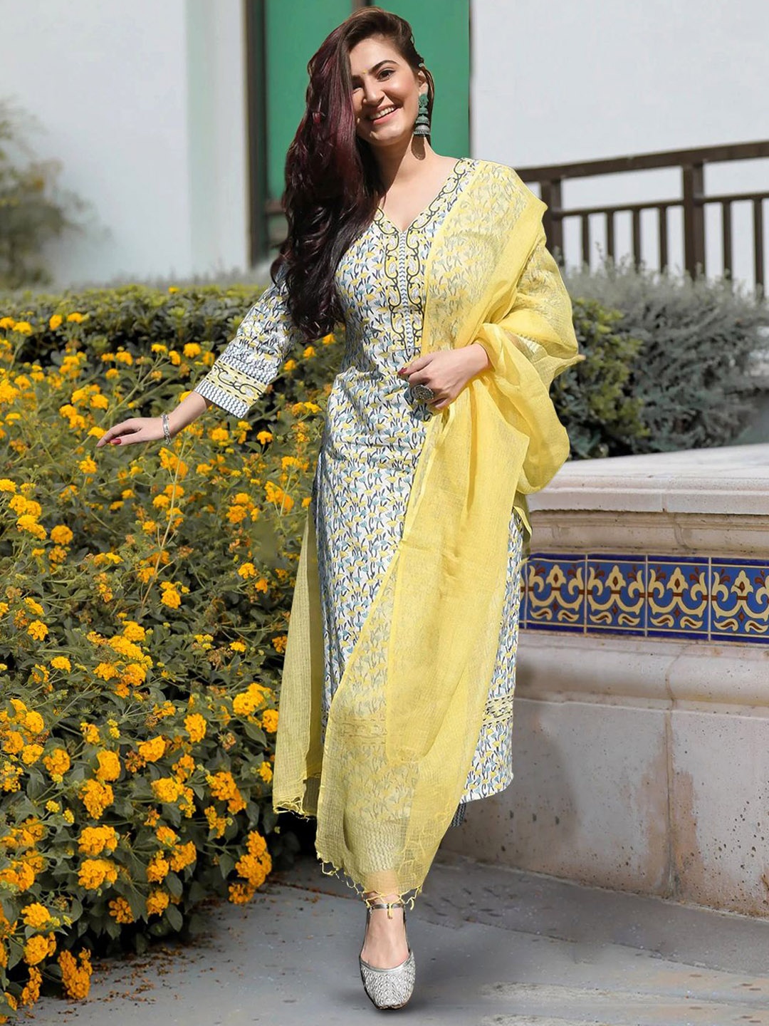 

Moda Rapido Women Ethnic Motifs Printed Regular Kurta with Trousers & With Dupatta, Yellow