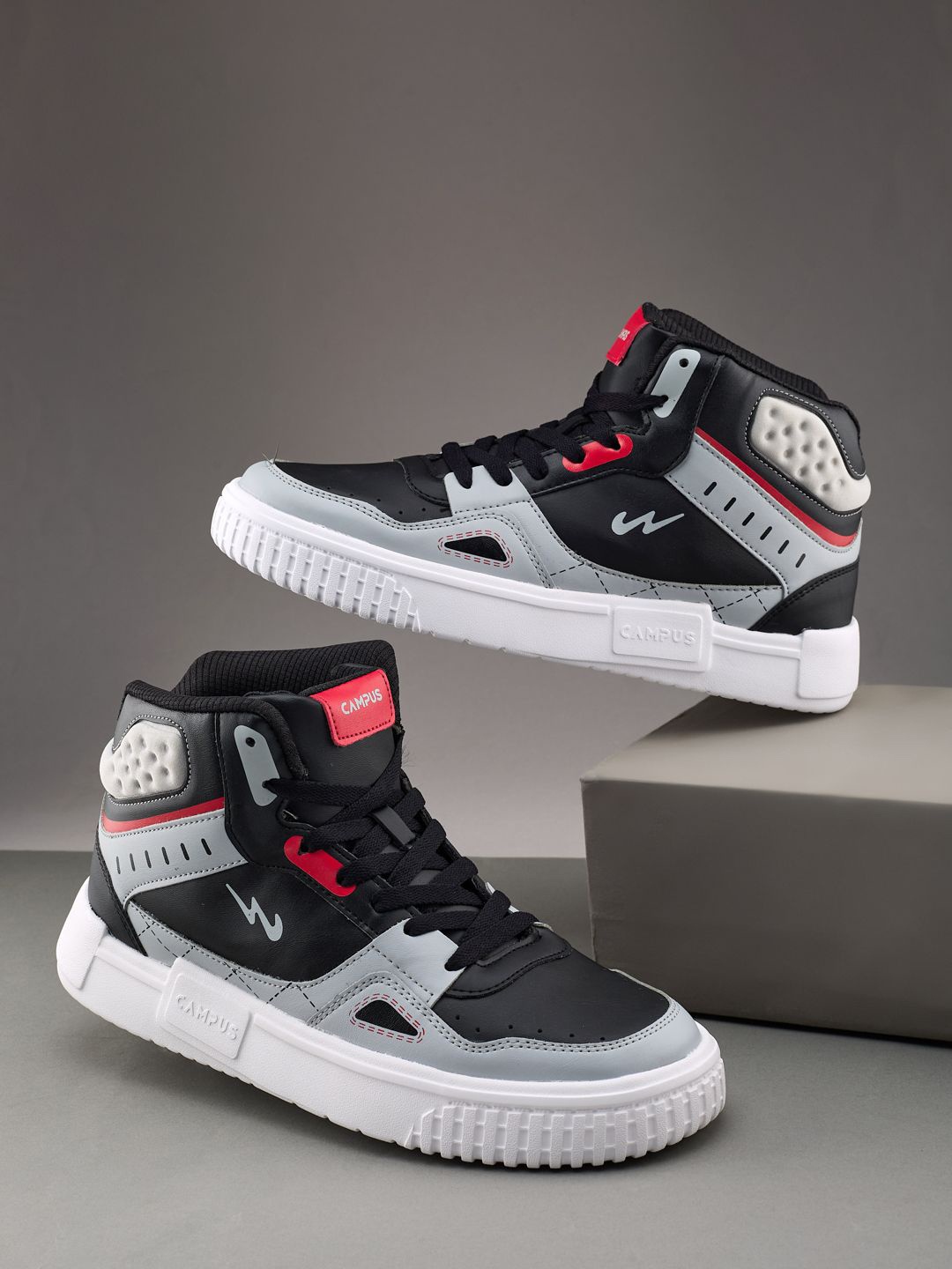 

Campus Men Colourblocked PU Sneakers, Black