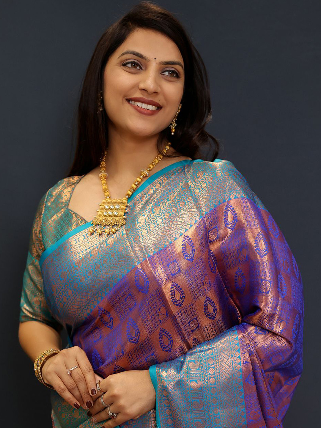 

SILKWEAR Ethnic Motifs Zari Kanjeevaram Saree, Purple