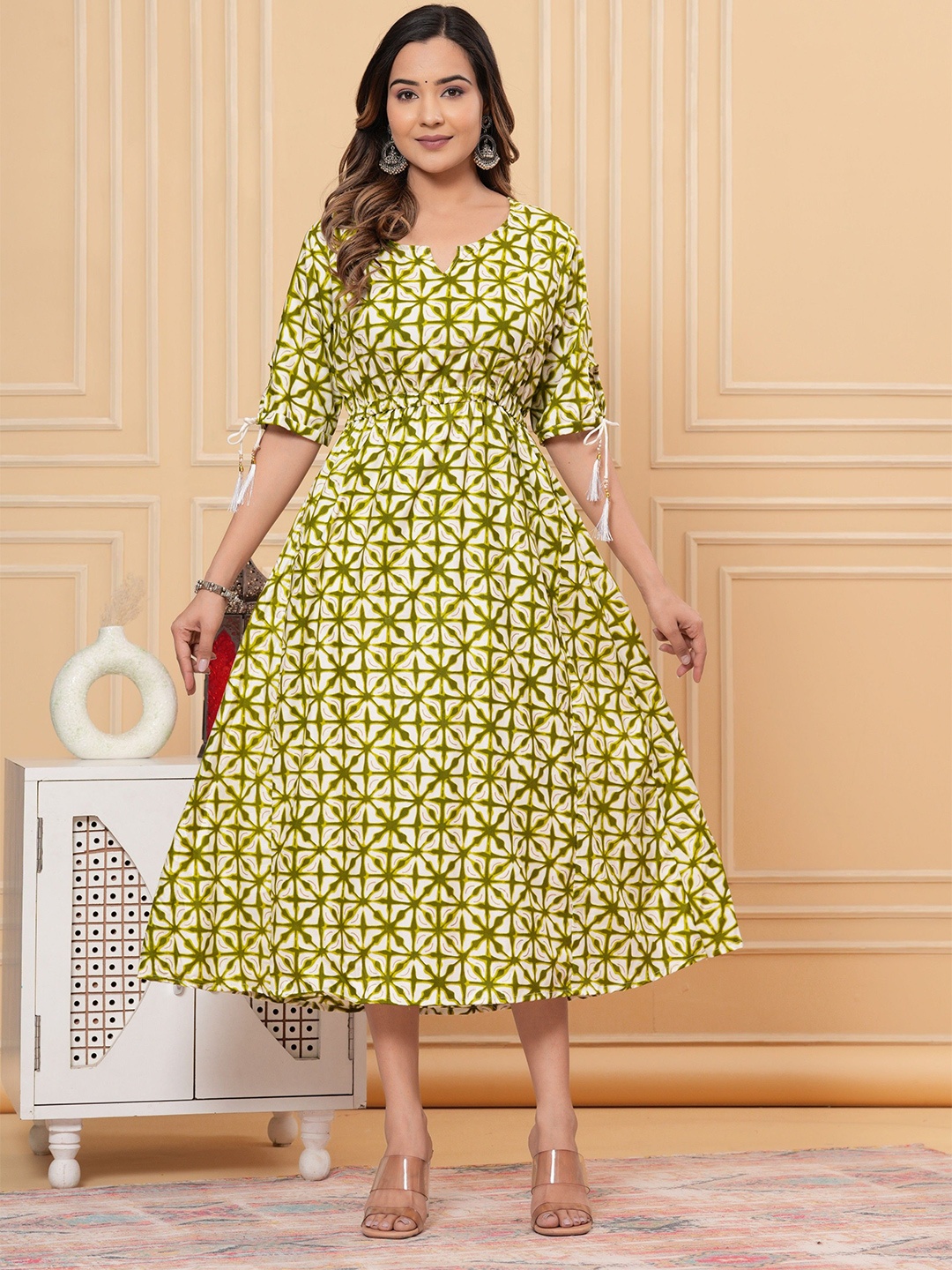 

NEKU FASHOIN Floral Printed Anarkali Kurta, Green