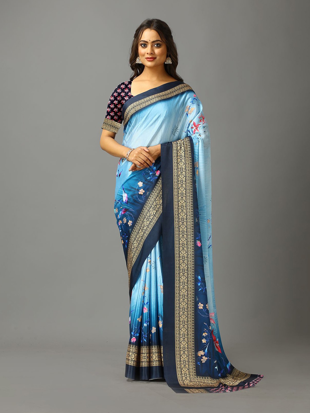 

VIRENDRA TEXTILES Floral Printed Saree, Blue