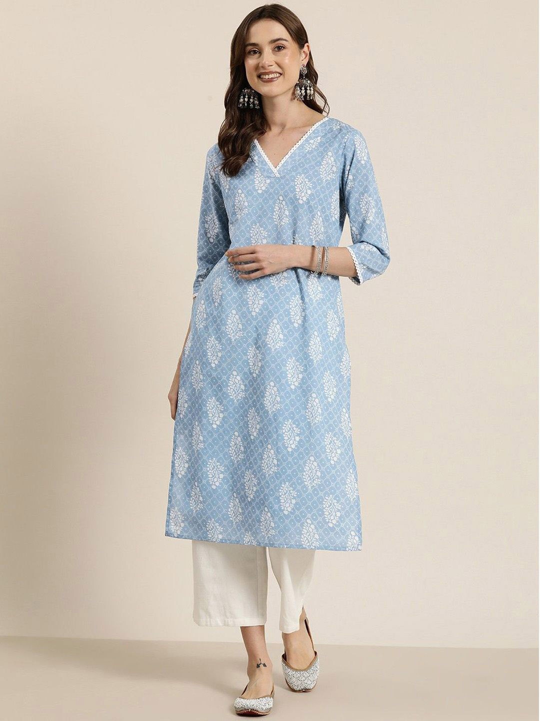 

Kairab Women Floral Printed Kurta Set, Blue