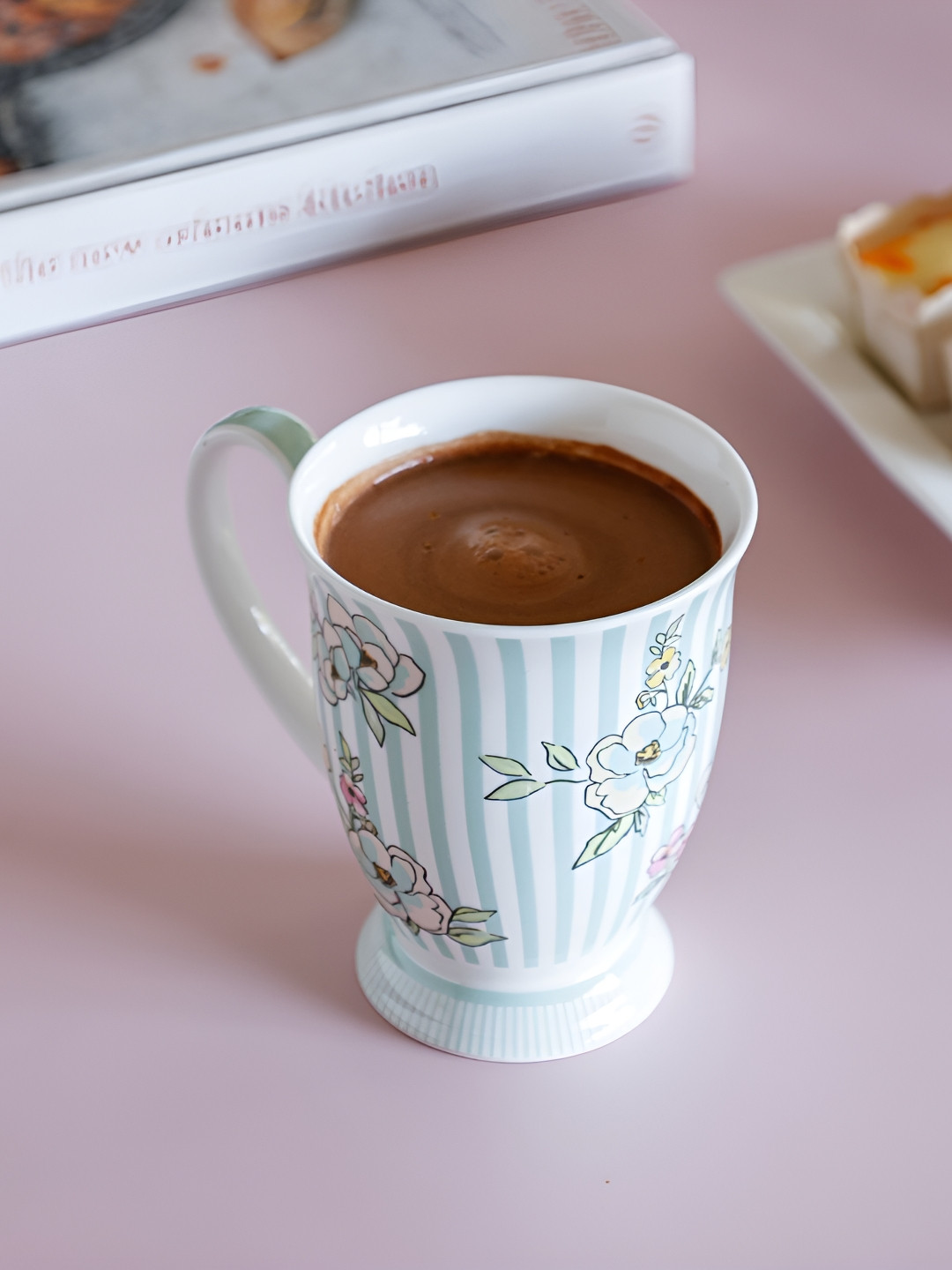 

The Wishing Chair White & Blue Floral Printed Ceramic Glossy Mugs Set of Cups and Mugs