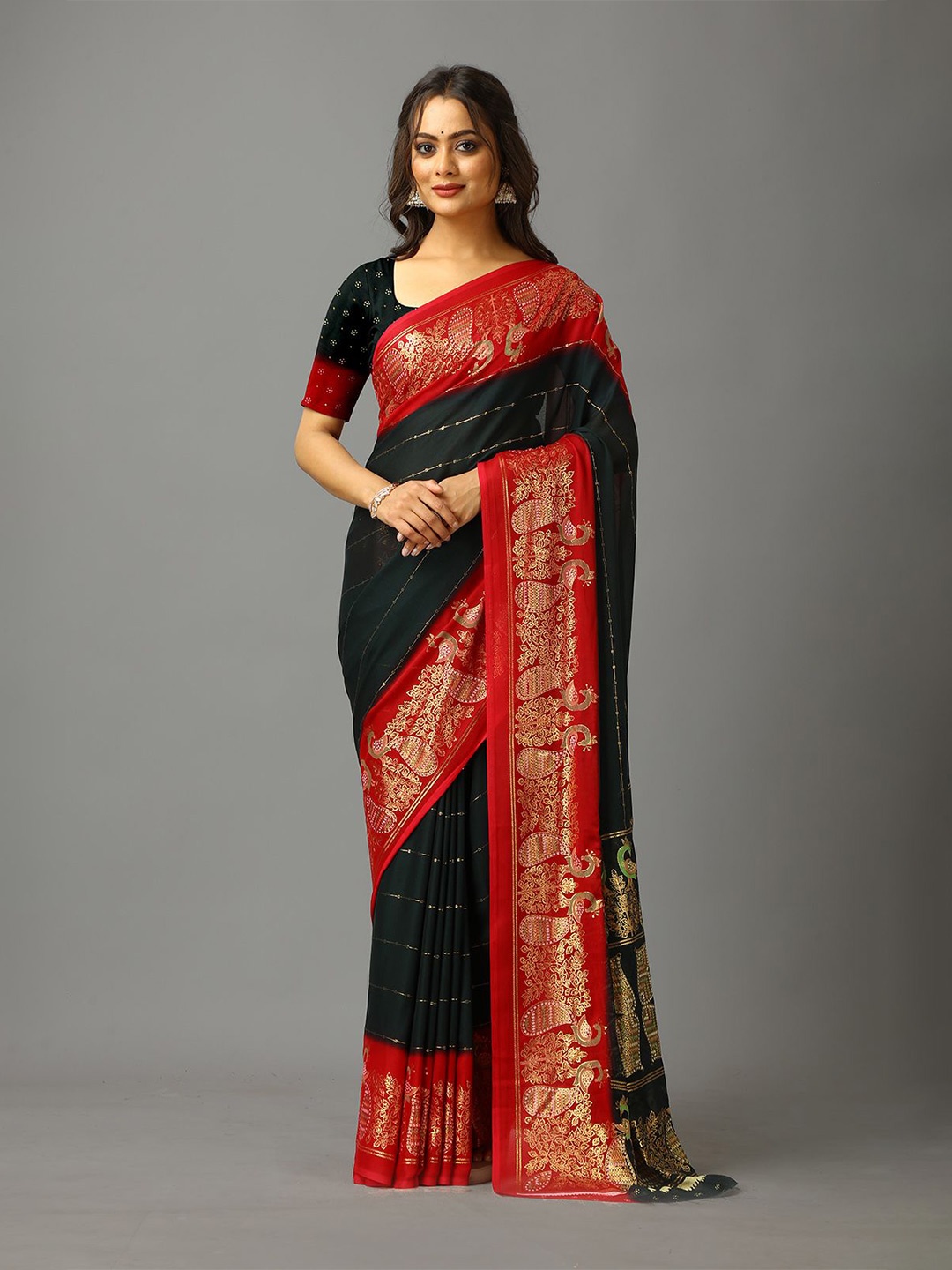 

A.V.M. SILK MILLS Floral Pure Crepe Saree, Black