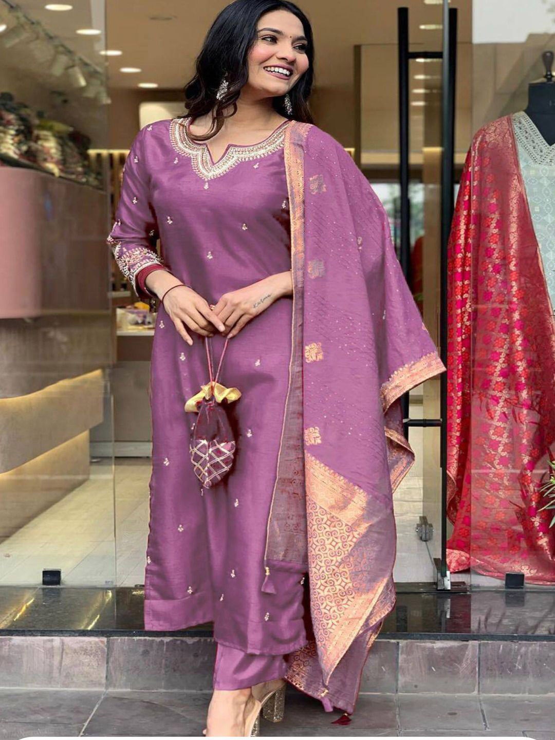 

REALLTREND Floral Embroidered Thread Work Notch Neck Straight Kurta With Trouser & Dupatta, Lavender