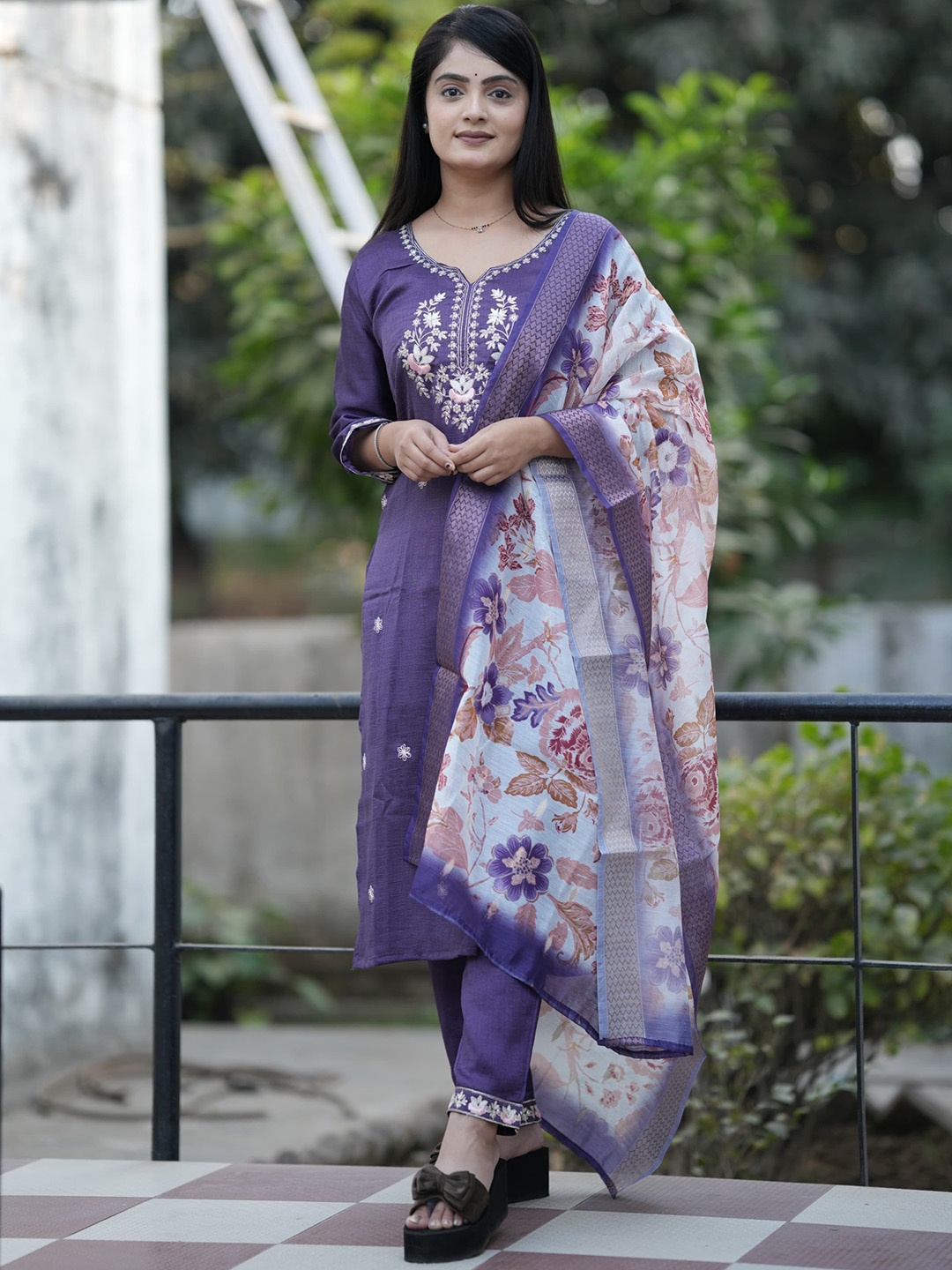 

Santati Floral Embroidered Thread Work Straight Kurta With Trousers And Dupatta, Purple