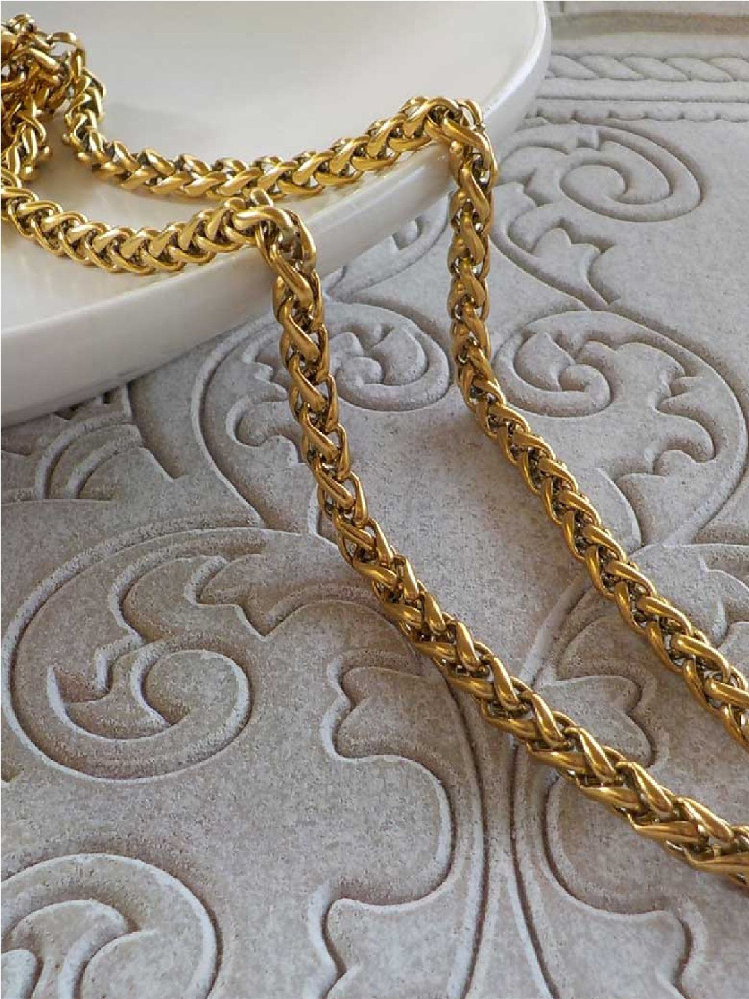 

RUHI COLLECTION Unisex Stainless Steel Gold-Plated Statement Link Chain