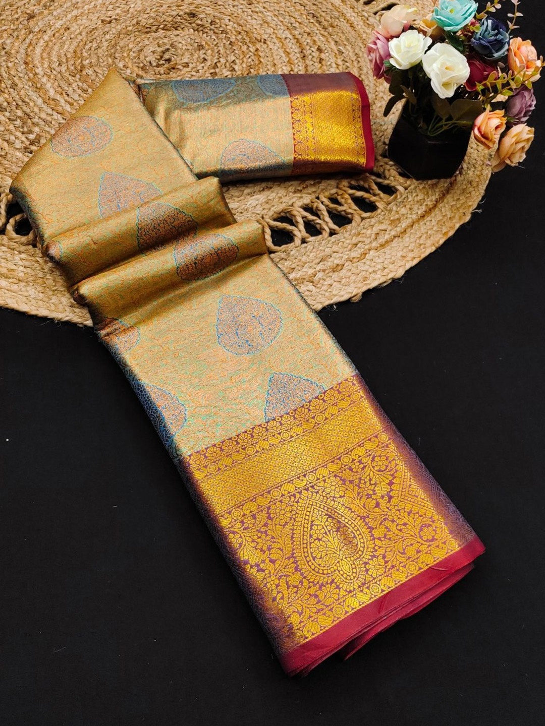 

DIVASTRI Woven Design Zari Pure Silk Banarasi Saree, Turquoise blue