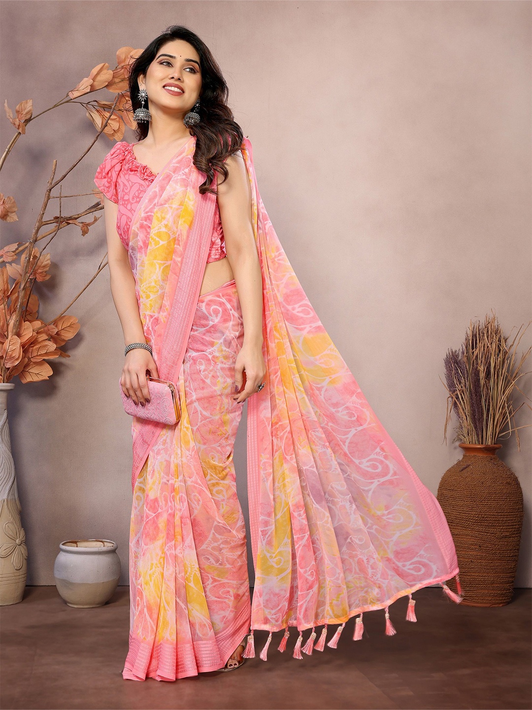 

Moda Rapido Printed Daily Wear Saree With Blouse Piece, Pink