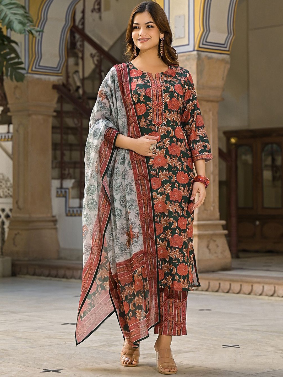 

KALINI Women Floral Printed Round Neck Straight Kurta with Trousers & With Dupatta, Green