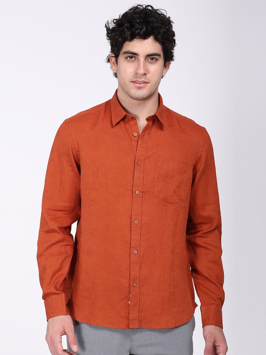 

Indian Terrain Men Classic Slim Fit Opaque Casual Shirt, Red