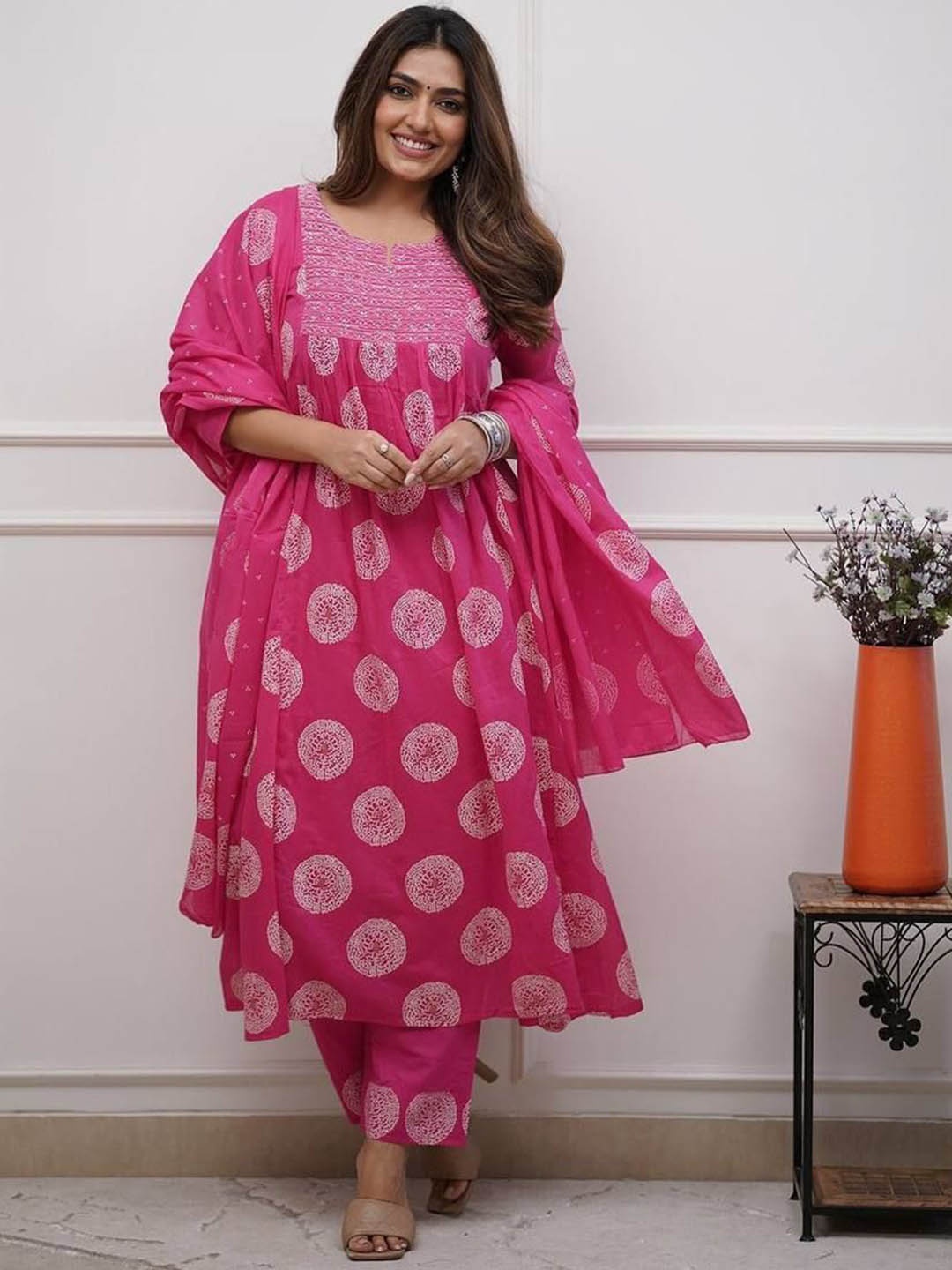 

Bought First Bandhani Printed Notch Neck Empire Thread Work Kurta With Trouser & Dupatta, Pink