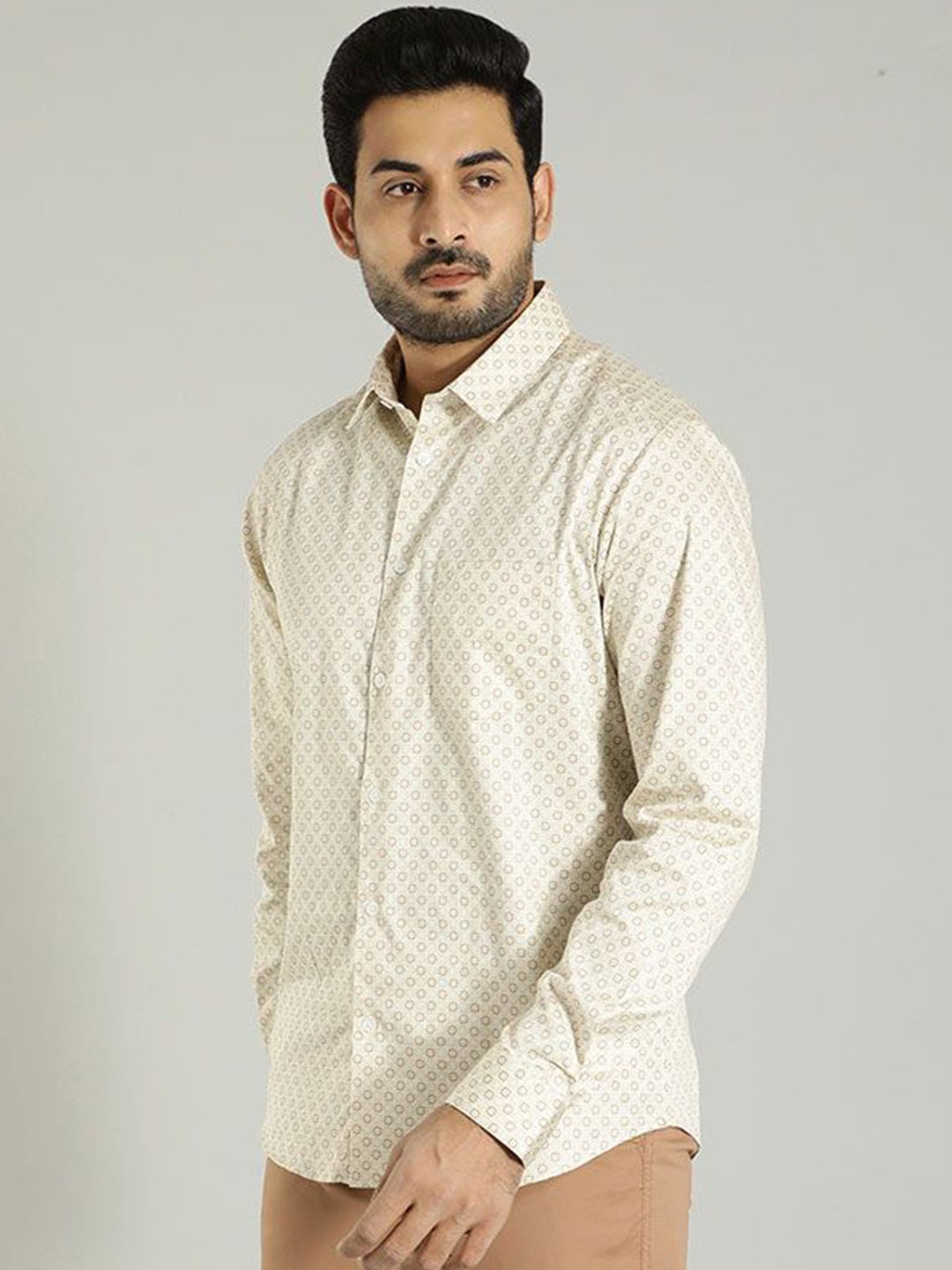 

Indian Terrain Men Slim Fit Opaque Printed Casual Shirt, White