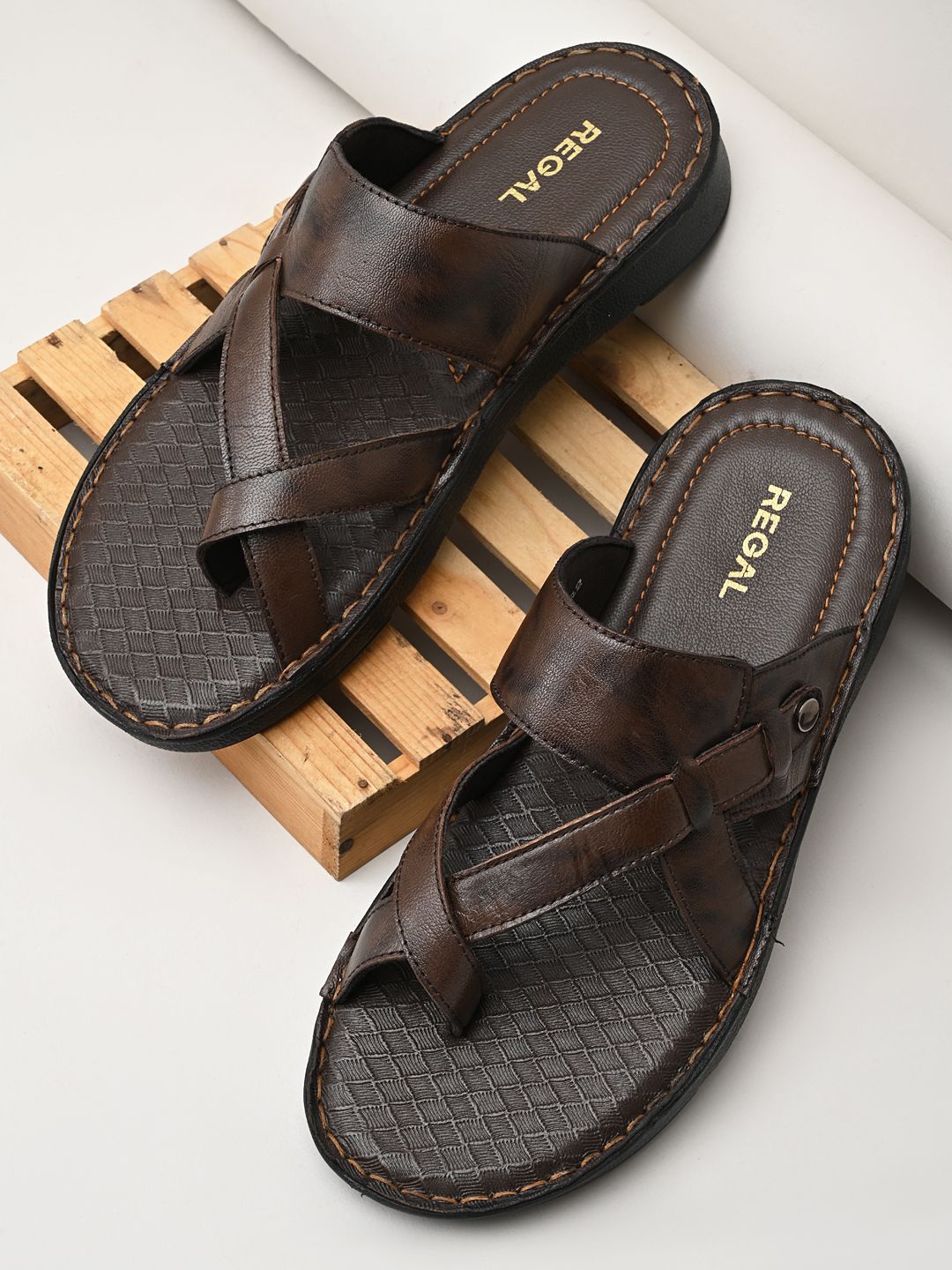 

Regal Men Leather Comfort Sandals, Brown