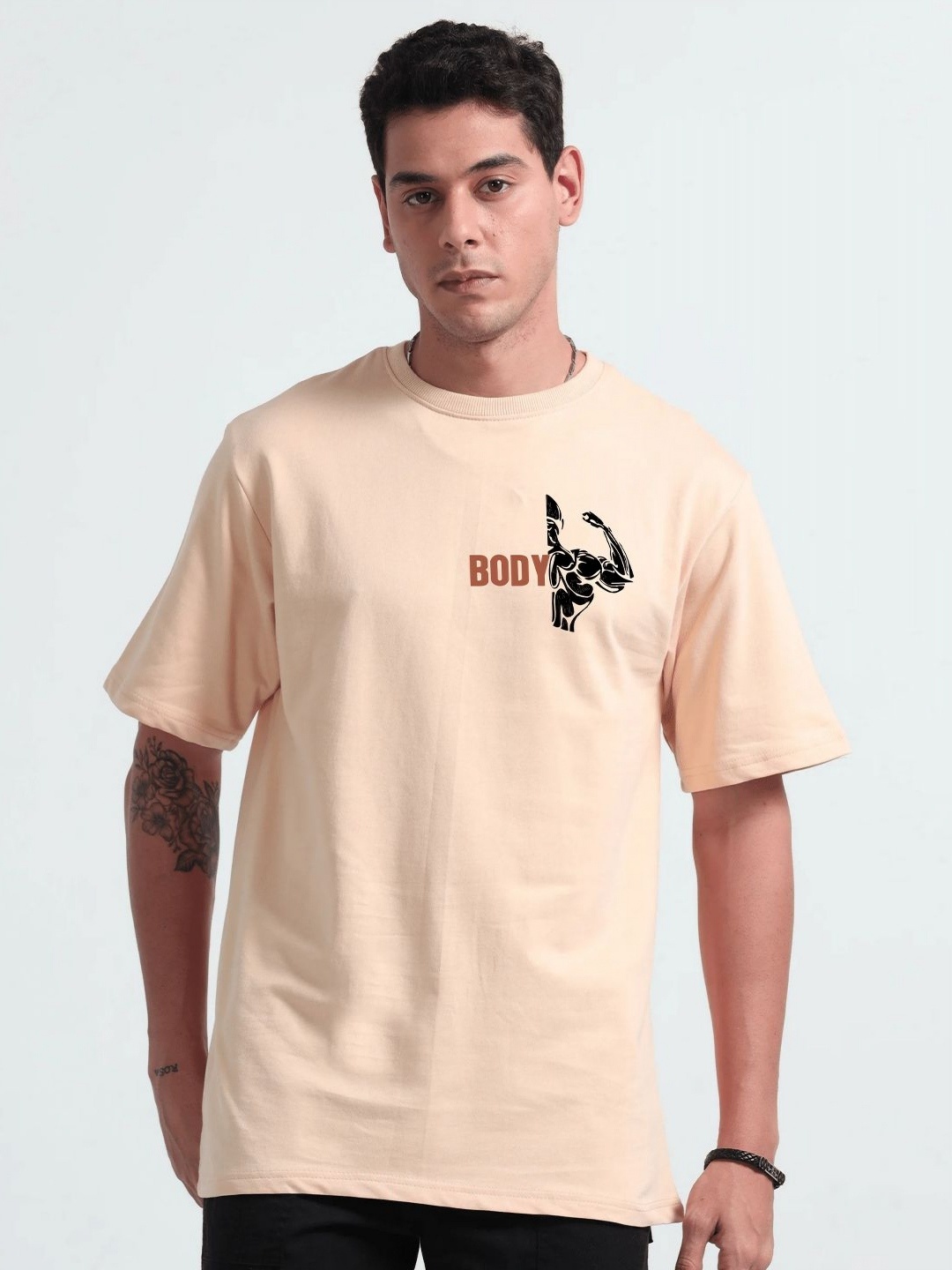 

GSPO Men Typography Printed Applique T-shirt, Beige