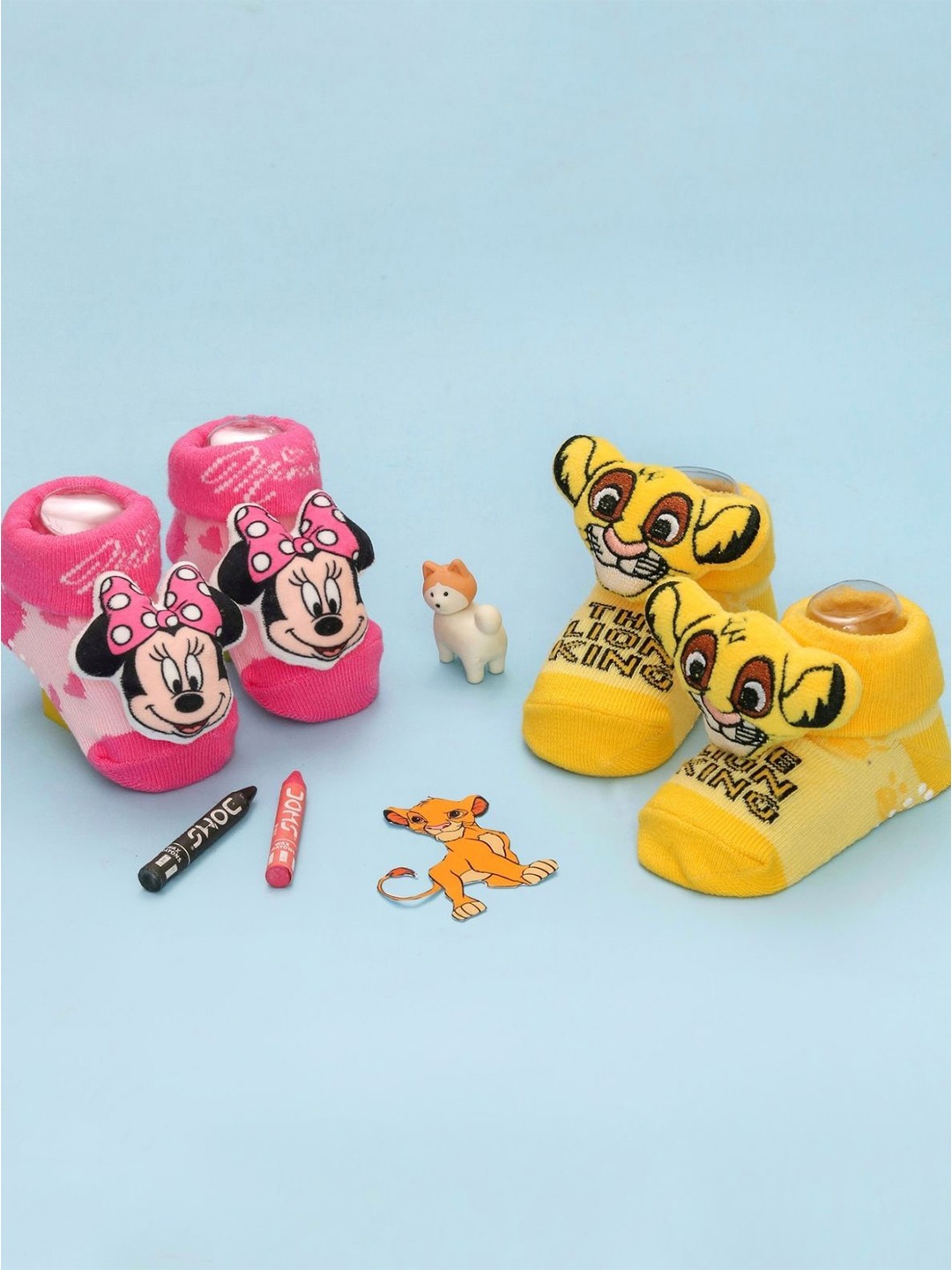 

Yellow Bee Infants Pack Of 2 Minnie Mouse & Lion King Patterned Ankle Length Socks, Pink