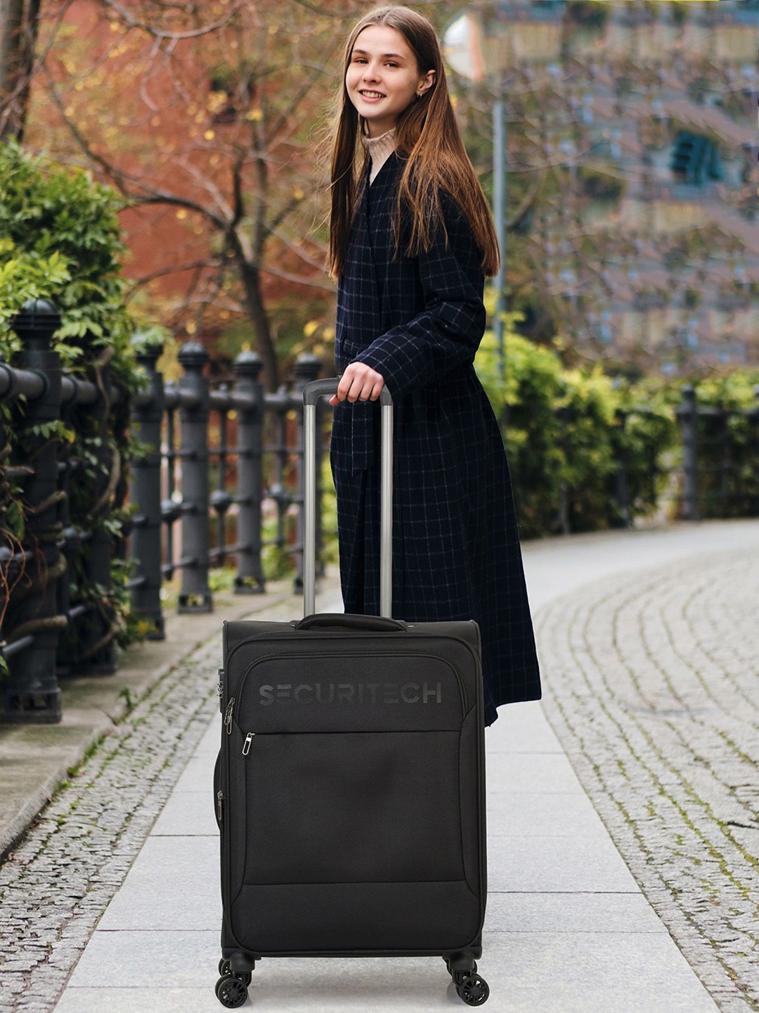 

SECURITECH VANGUARD Expandable Soft-Sided Cabin Trolley Bag, Black