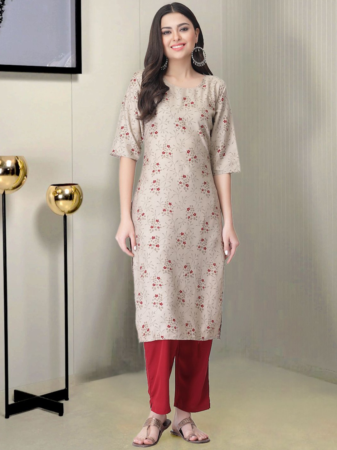 

Moda Rapido Floral Printed Round Neck Kurta With Trousers, Beige