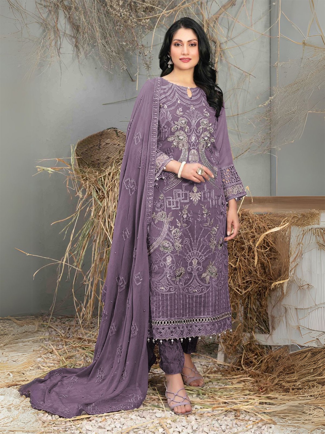 

ODETTE Women Floral Embroidered Regular Thread Work Kurta with Trousers & With Dupatta, Purple