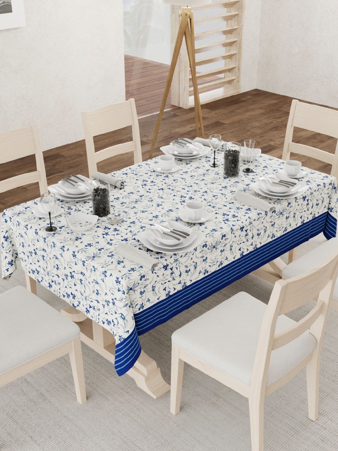 

URBAN SPACE Cream-Coloured Floral Anti-Slip 6-Seater Table Cover