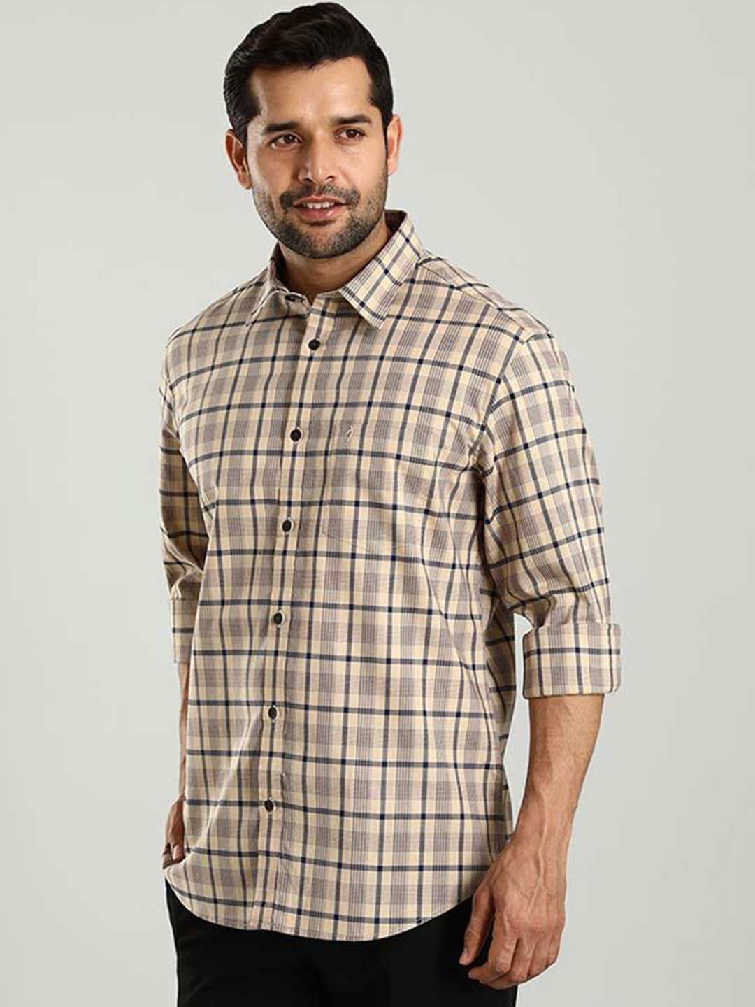 

Indian Terrain Men Classic Slim Fit Opaque Checked Casual Shirt, Brown