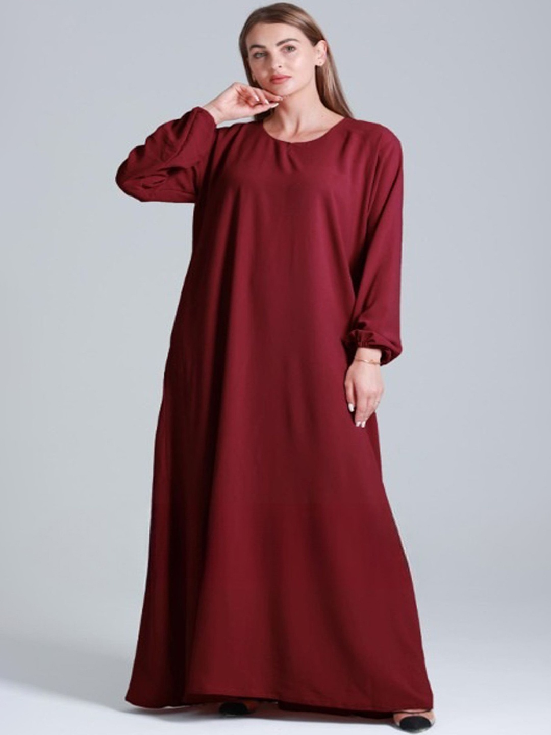 

BROKE BRAND Round Neck Long Sleeves Abaya, Maroon