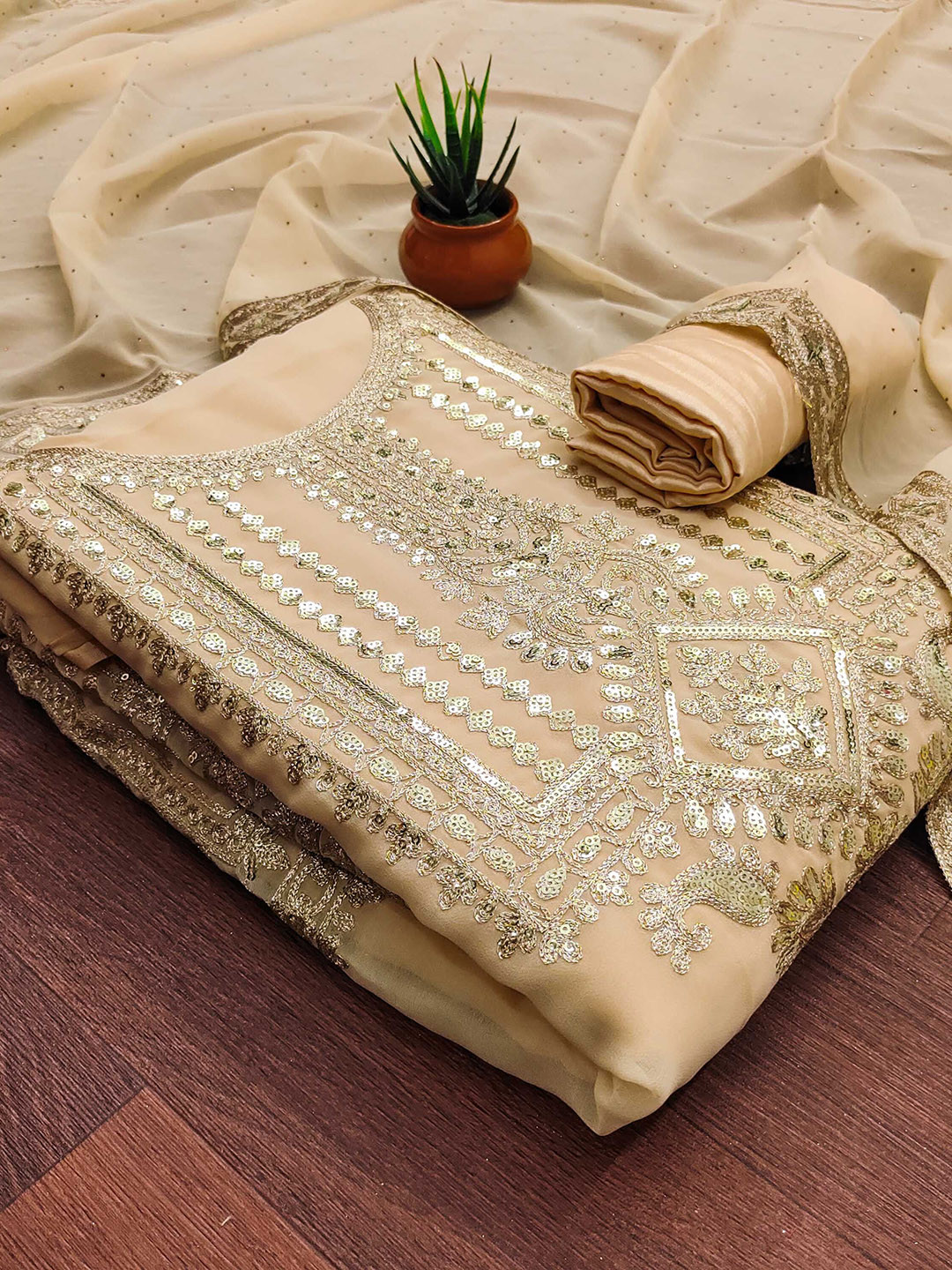 

SAINOOR Floral Embroidered Zari Silk Georgette Unstitched Dress Material, Beige