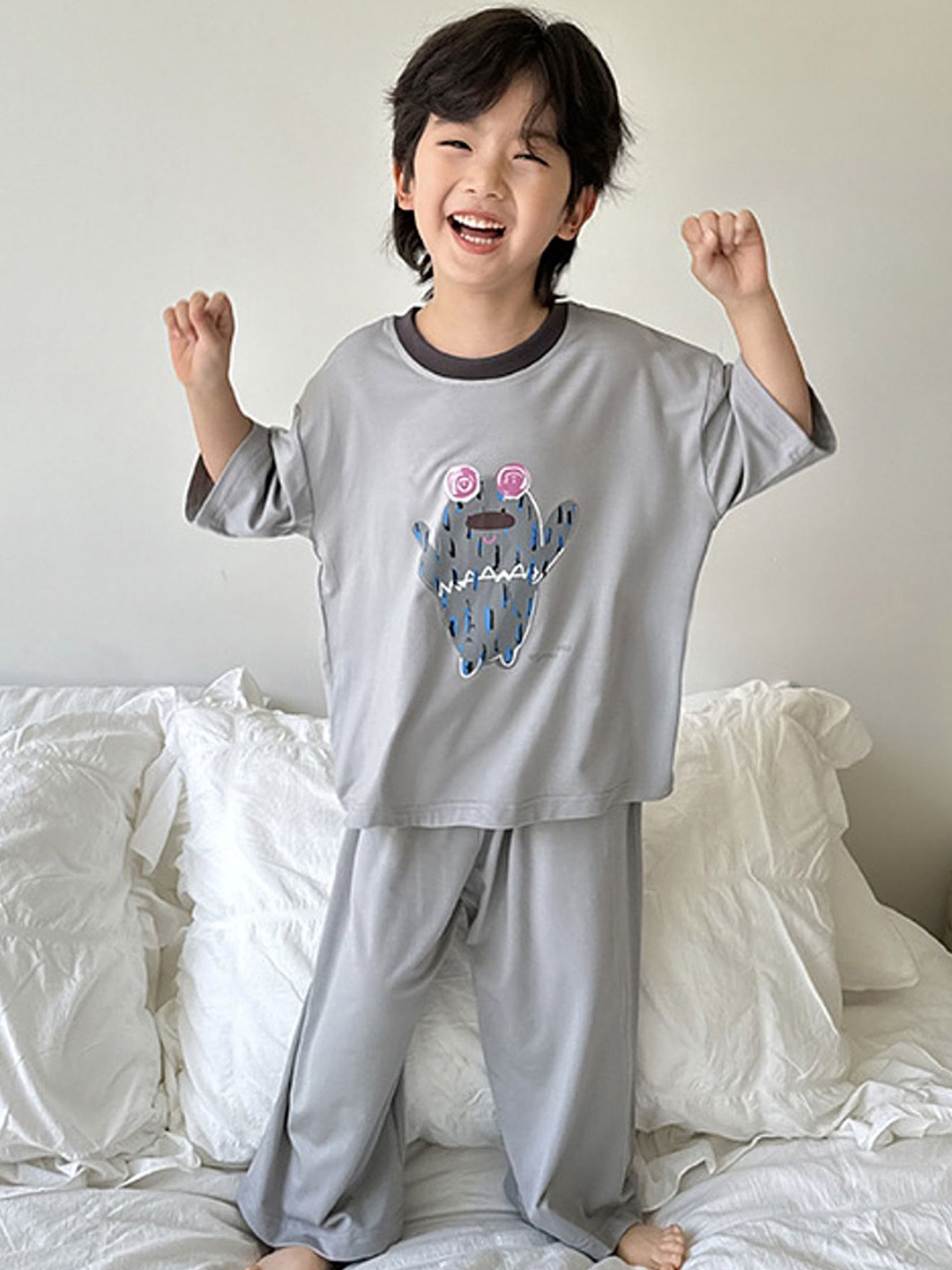 

LULU & SKY Boys Printed Night suit, Grey