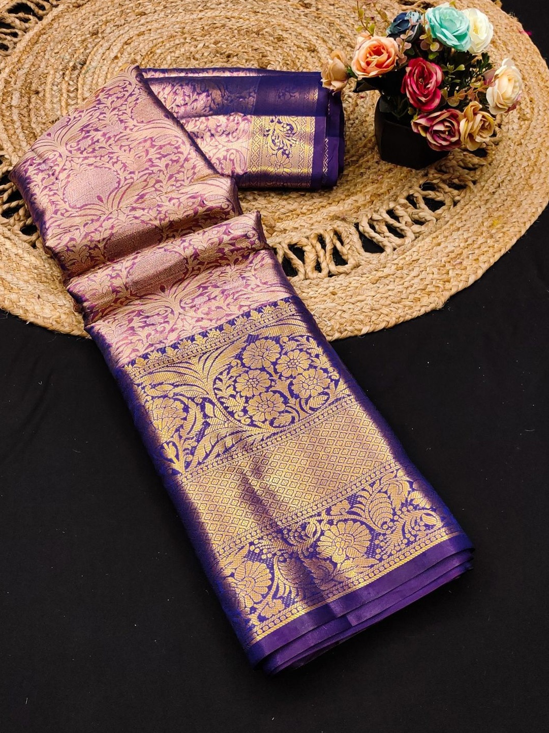 

DIVASTRI Woven Design Zari Pure Silk Banarasi Saree, Purple