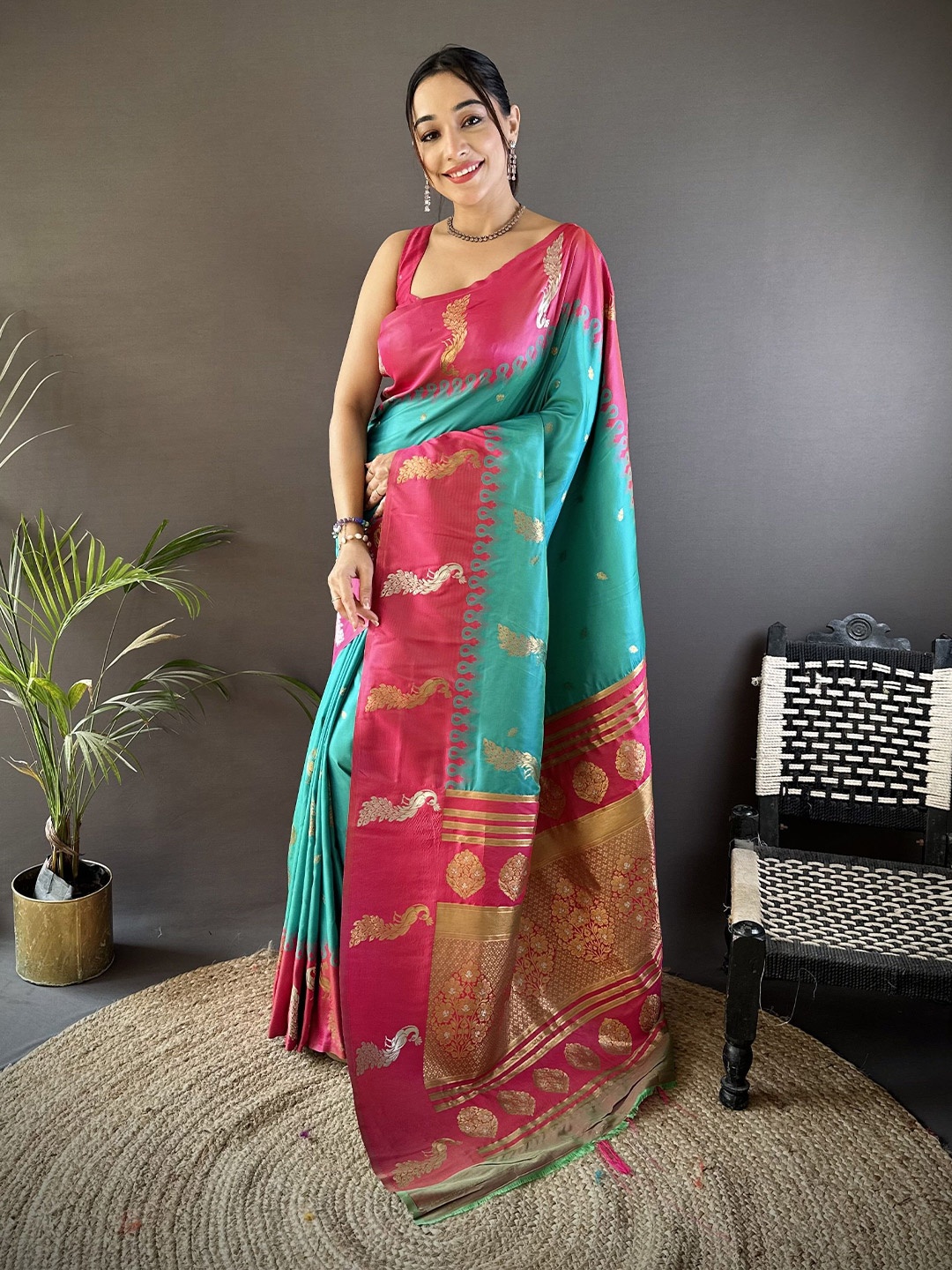 

Mitera Woven Design Zari Silk Blend Banarasi Saree, Teal