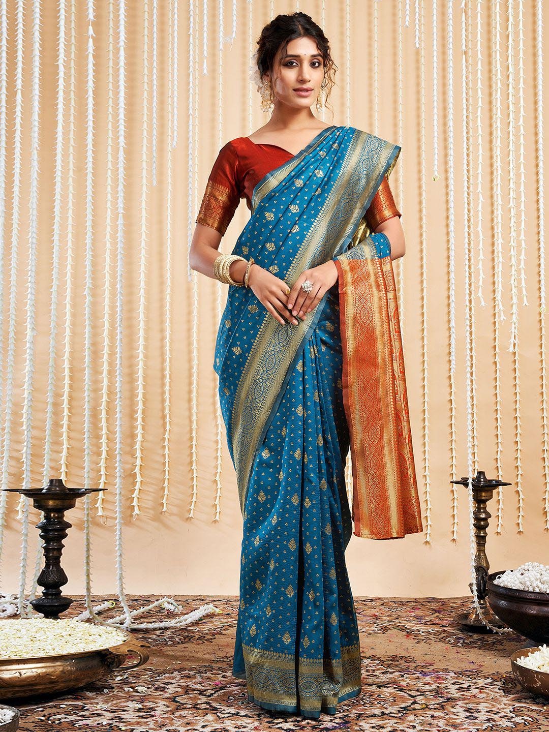 

HERE&NOW Women Ethnic Motifs Zari Paithani Saree, Blue