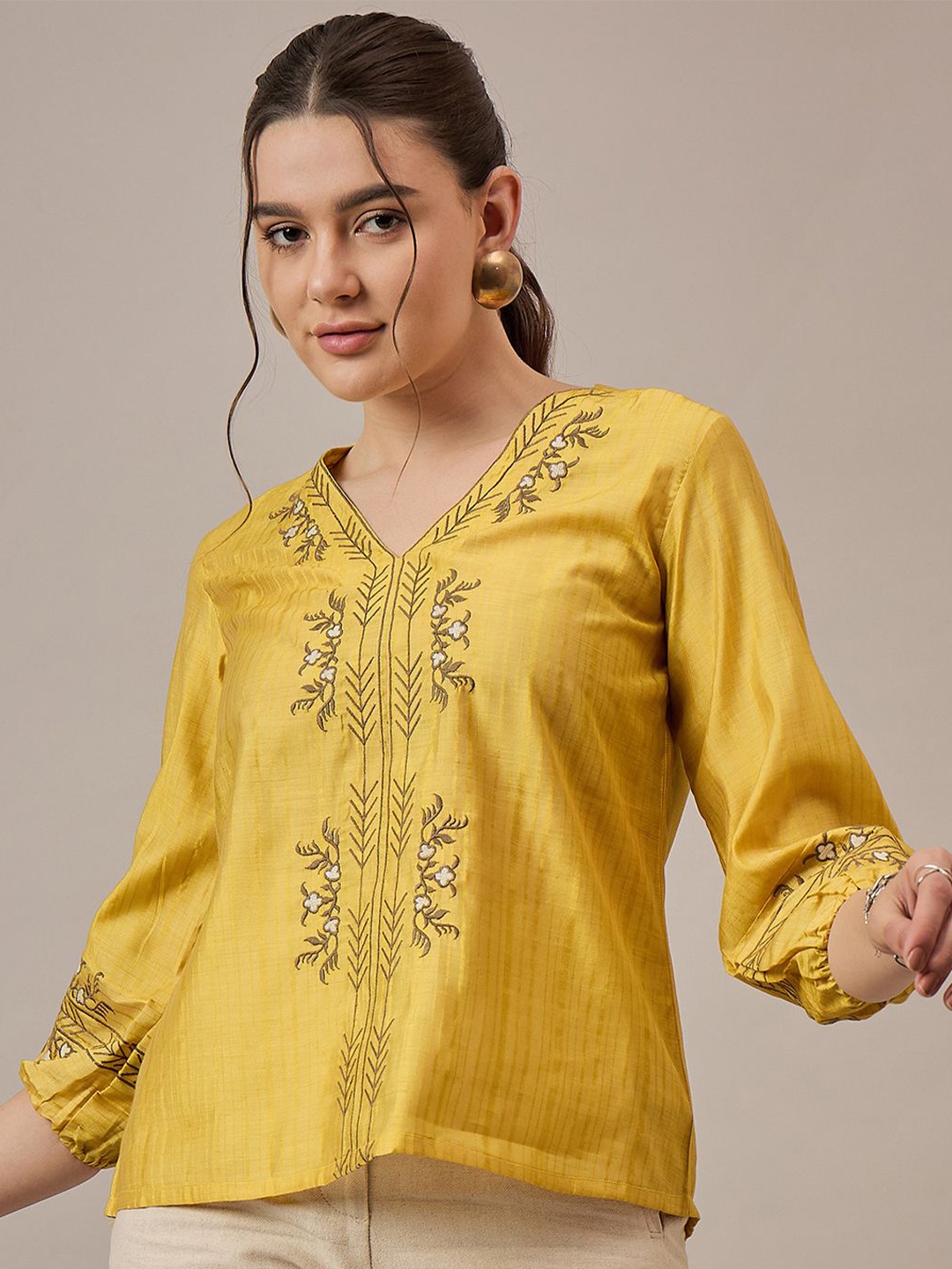 

CORSICA Geometric Puff Sleeve Top, Yellow