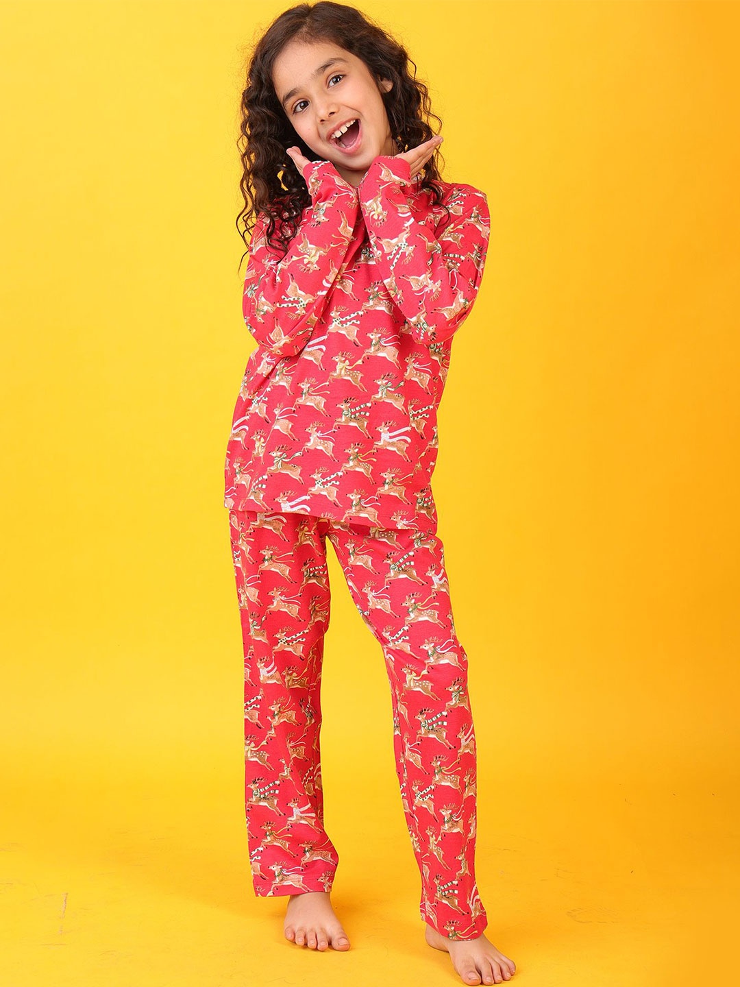 

Anthrilo Girls Printed Night suit, Red