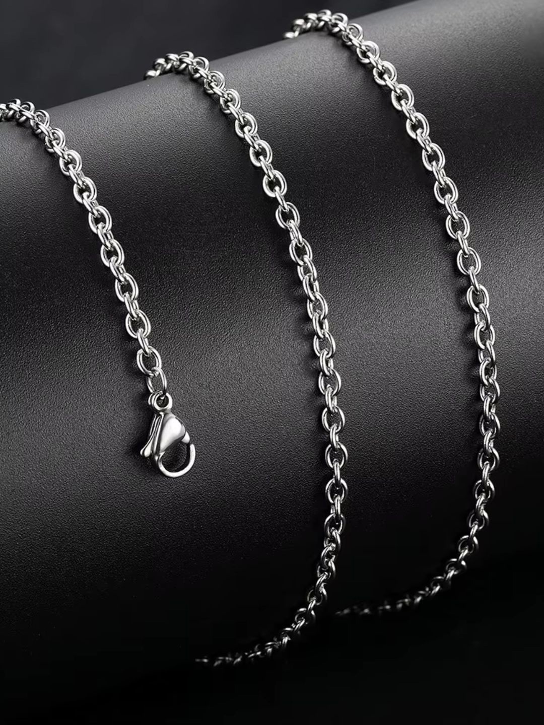 

Lyriss Men Stainless Steel Rhodium-Plated Minimal Chain, Silver