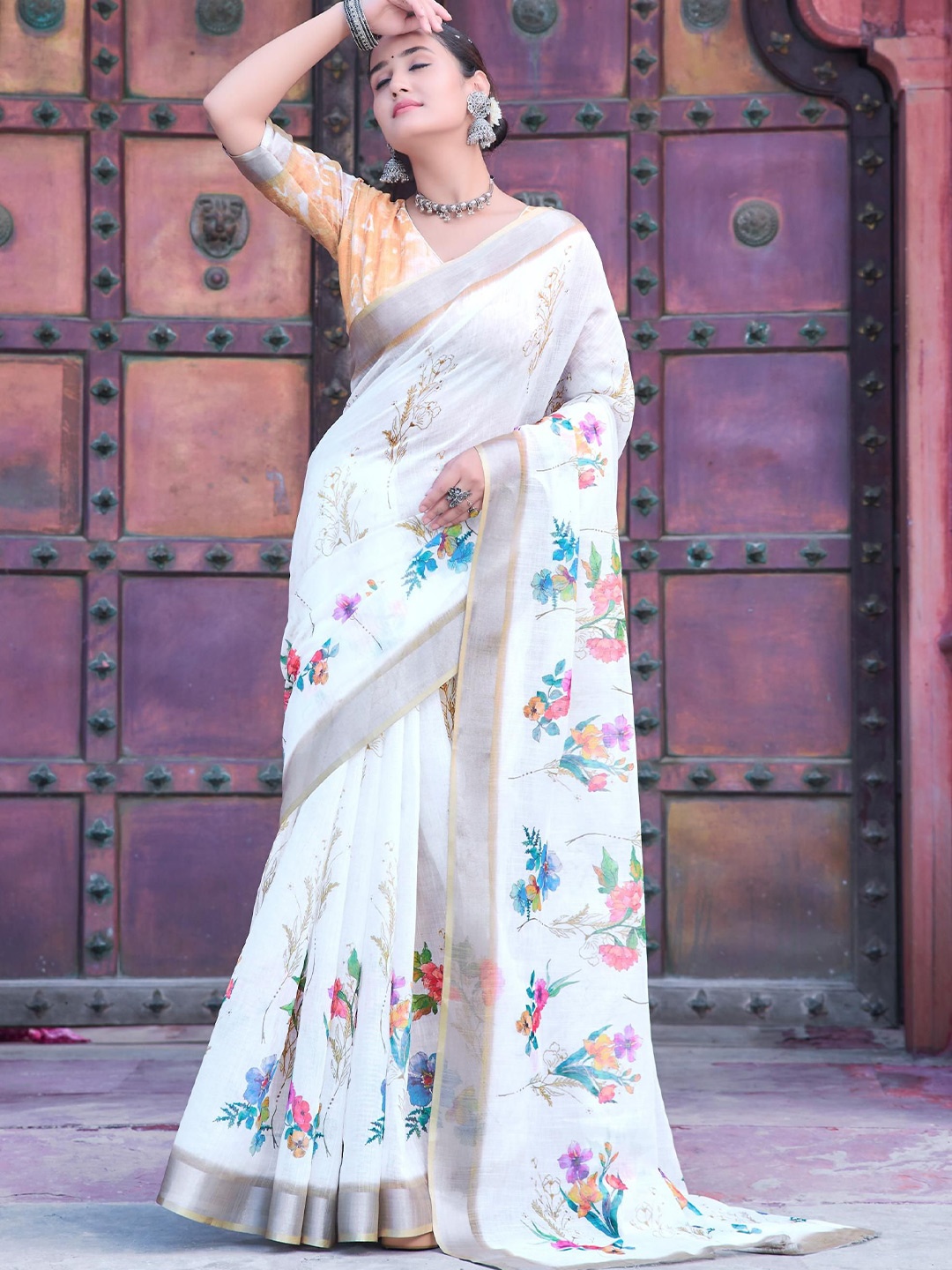 

KALINI Floral Printed Zari Saree, White