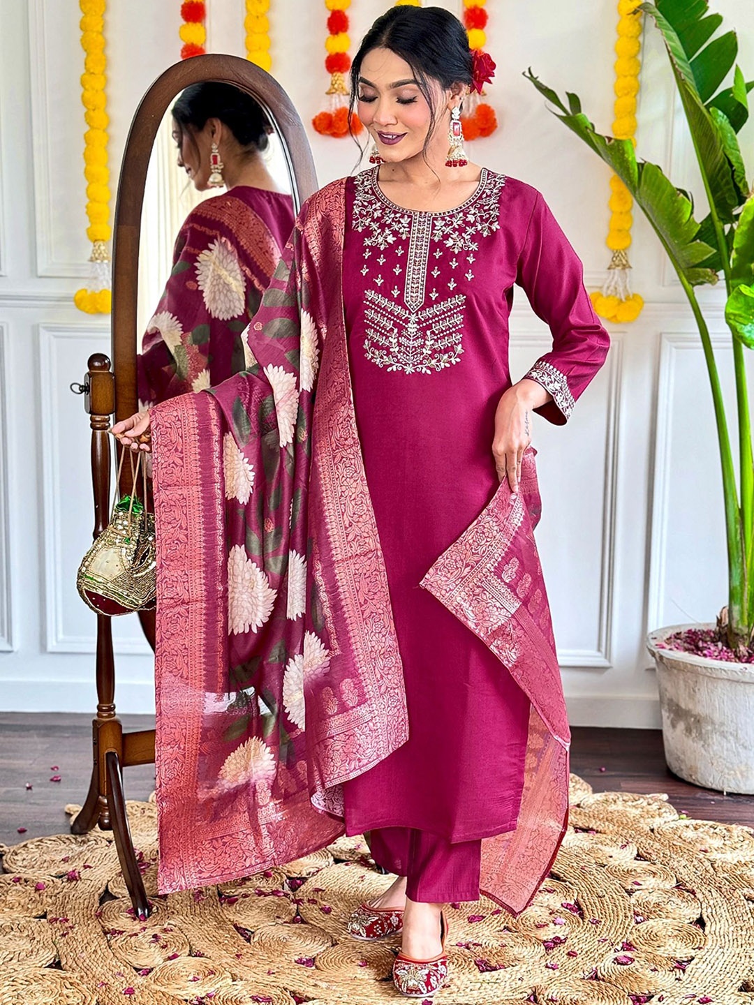 

Anouk Women Embroidered Regular Thread Work Kurti with Trousers & With Dupatta, Burgundy