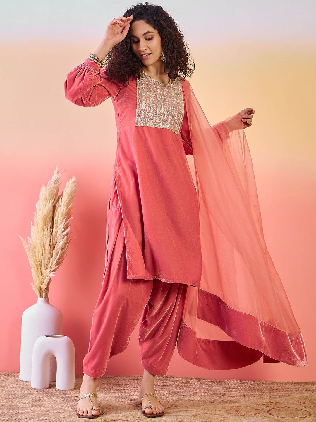 

Sangria Floral Yoke Design Sequinned Round Neck Velvet Straight Kurta & Salwar & Dupatta, Peach