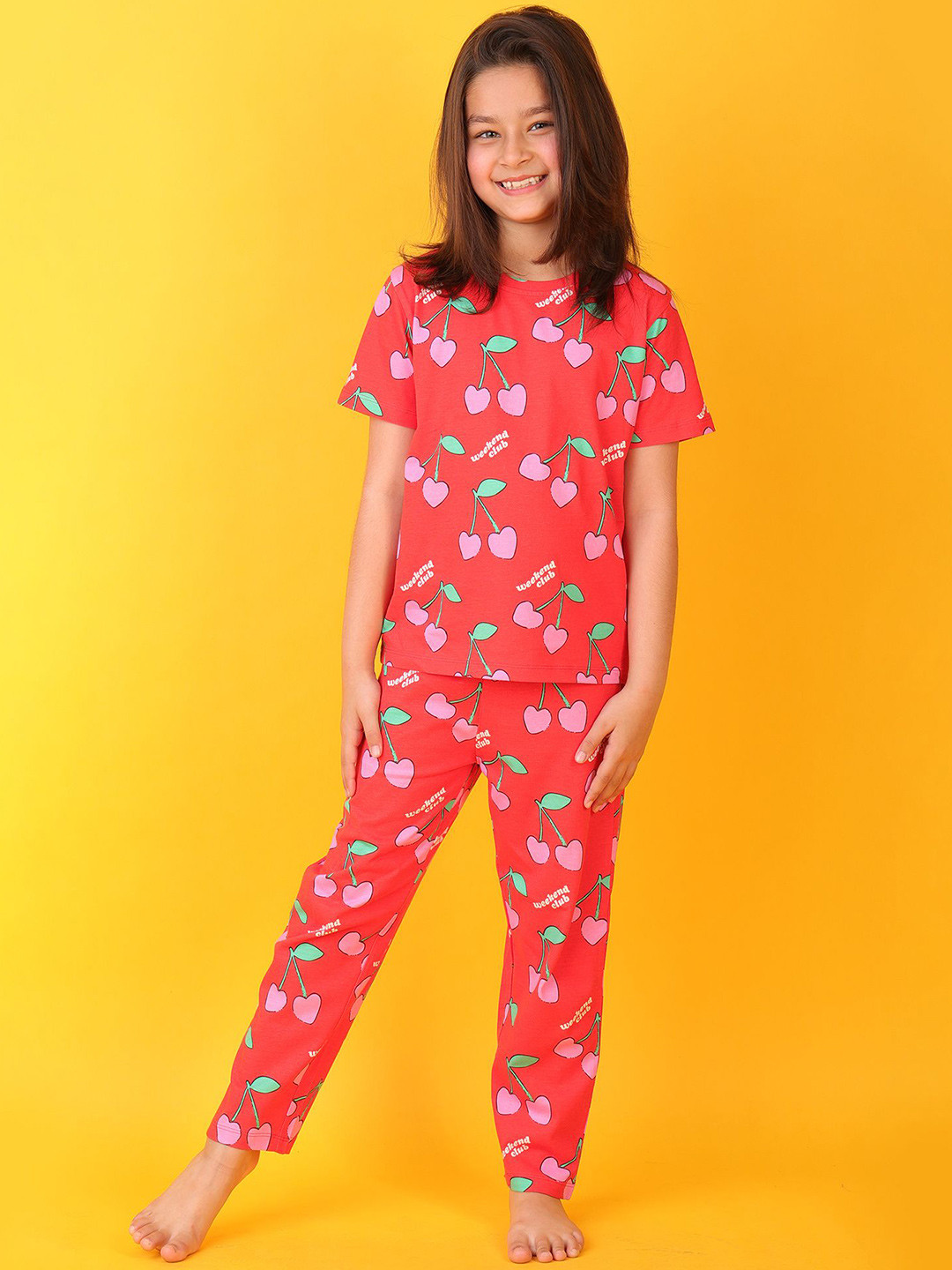 

Anthrilo Girls Printed Night suit, Red