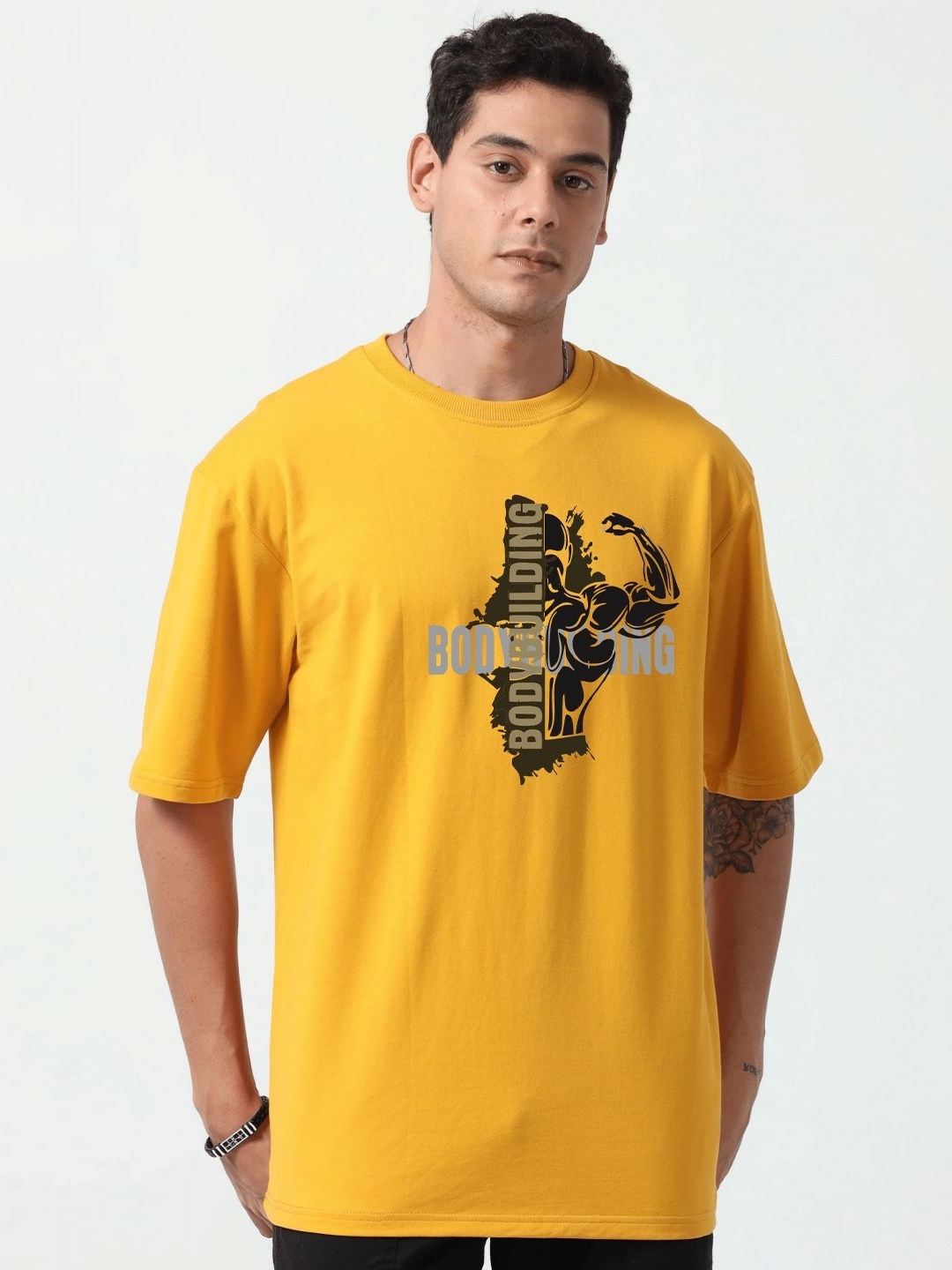 

GSPO Men Typography Printed Applique T-shirt, Yellow