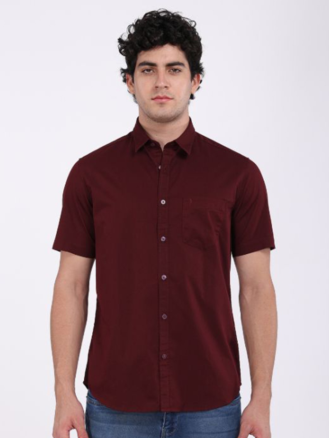 

Indian Terrain Men Classic Slim Fit Opaque Casual Shirt, Red