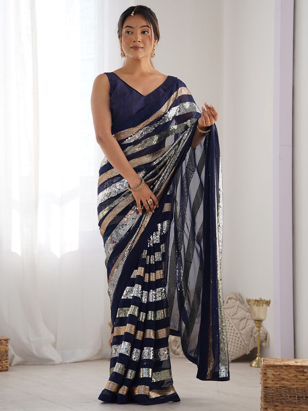 

DIVASTRI Sequined Embellished Heavy Work Georgette Saree With Unstitched Blouse Piece, Blue