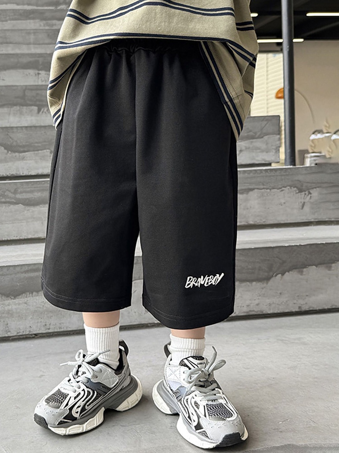 

LULU & SKY Boys Shorts, Black